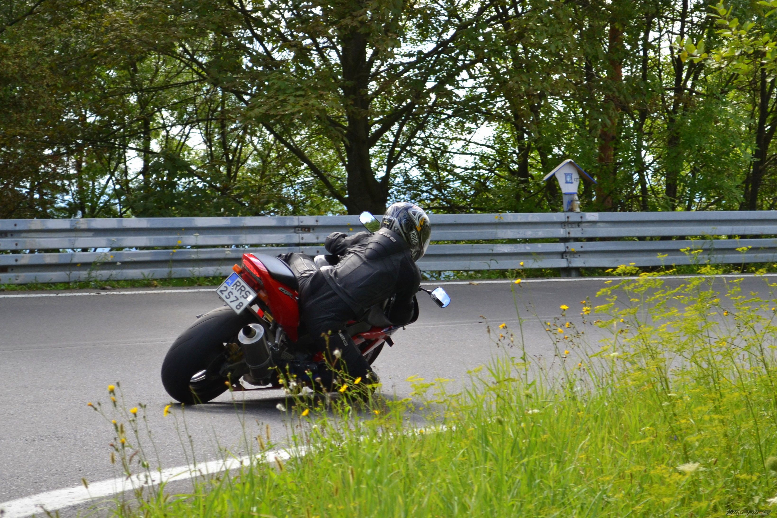 2003 HONDA CBR 954RR | Picture 2691044 motorcycle photo