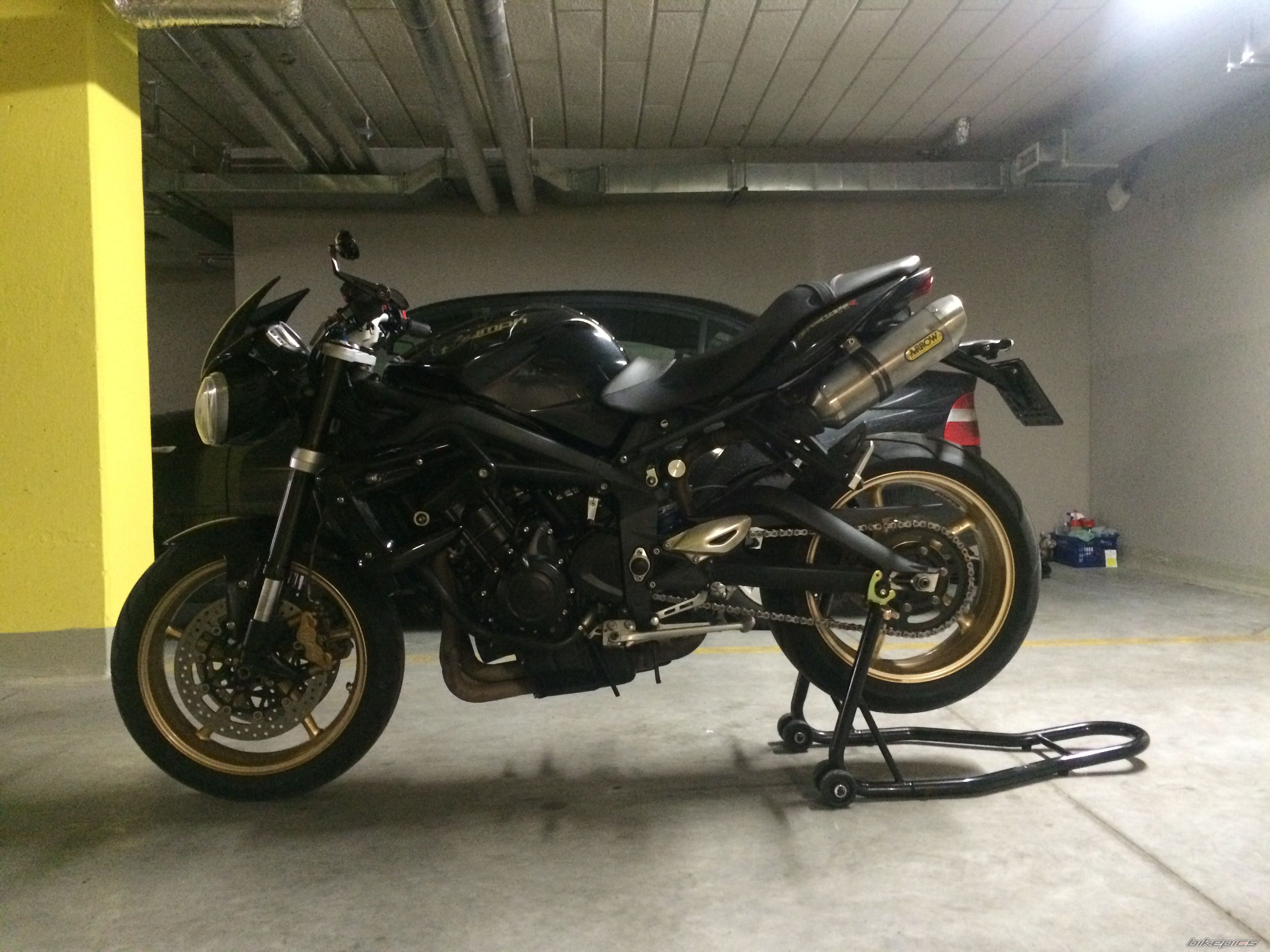 2012 TRIUMPH STREET TRIPLE R | Picture 2691206 motorcycle photo