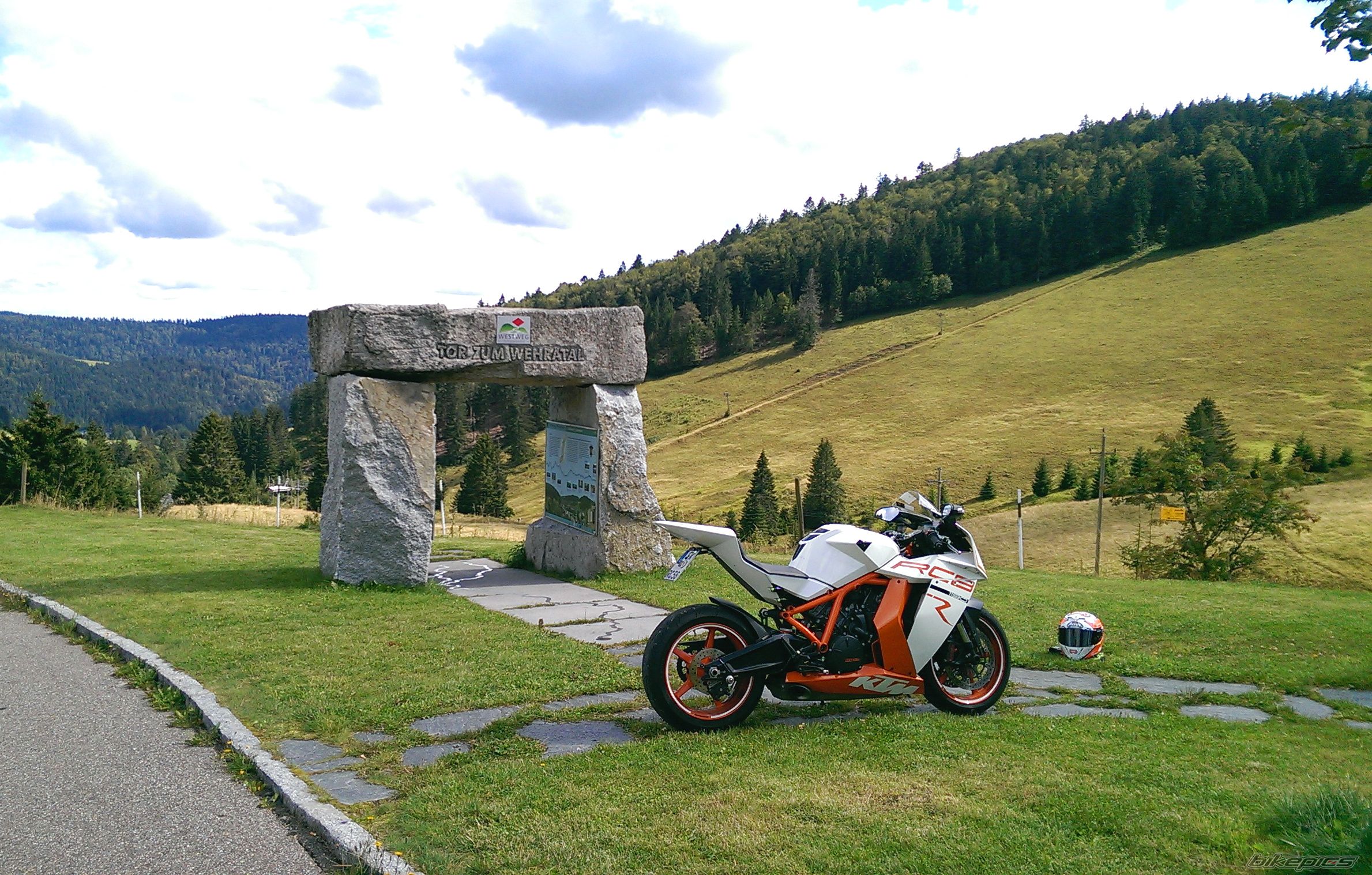 2011 KTM RC8 R | Picture 2691720 motorcycle photo