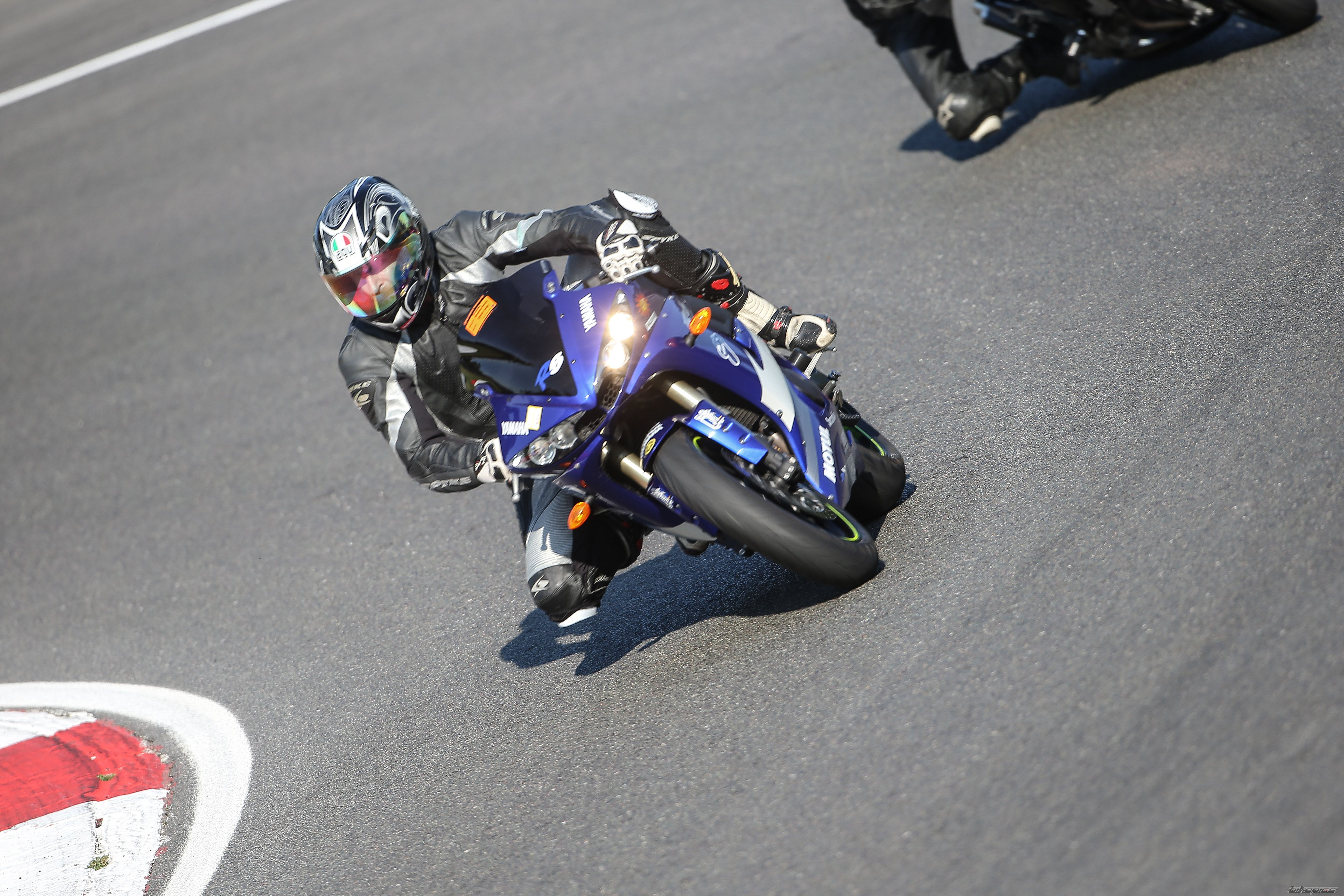2005 YAMAHA R6 | Picture 2691912 motorcycle photo