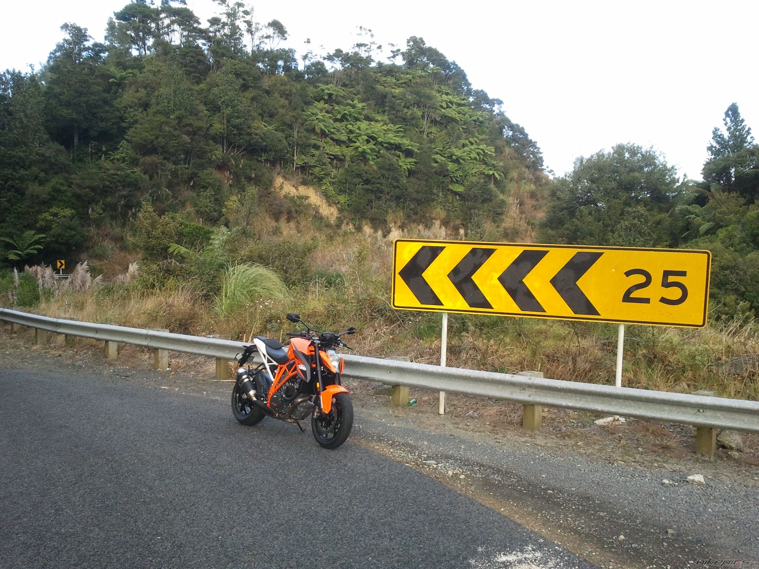 2014 KTM 1290 SUPERDUKE R | Picture 2692680 motorcycle photo