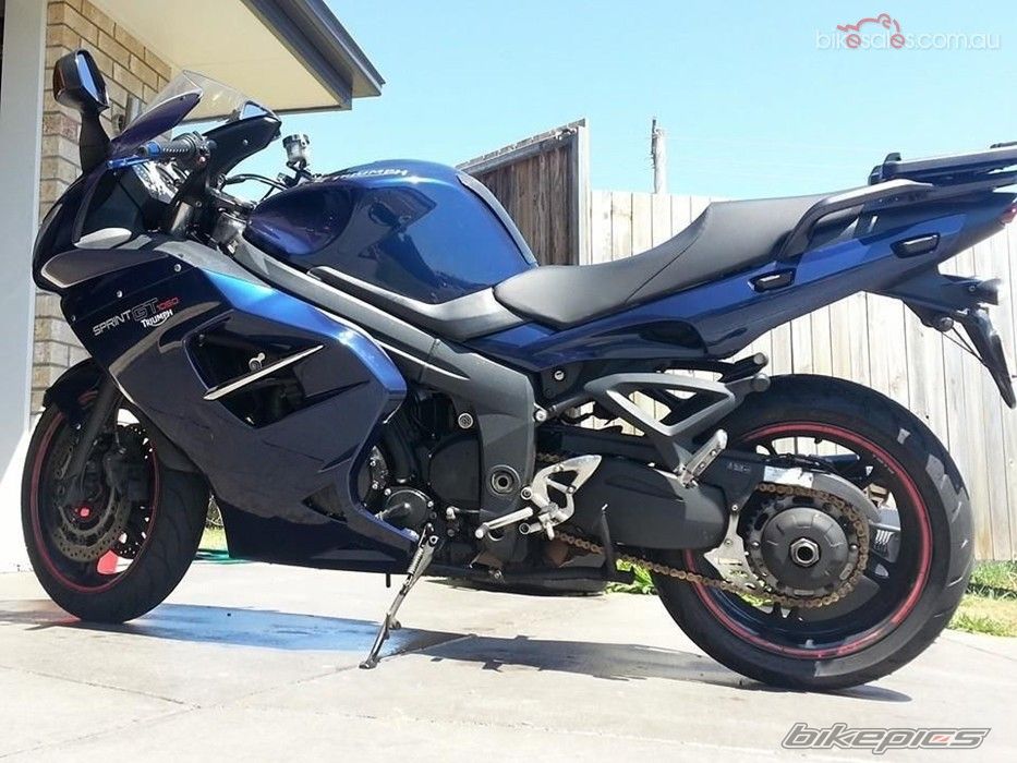 2011 TRIUMPH SPRINT GT | Picture 2698473 motorcycle photo