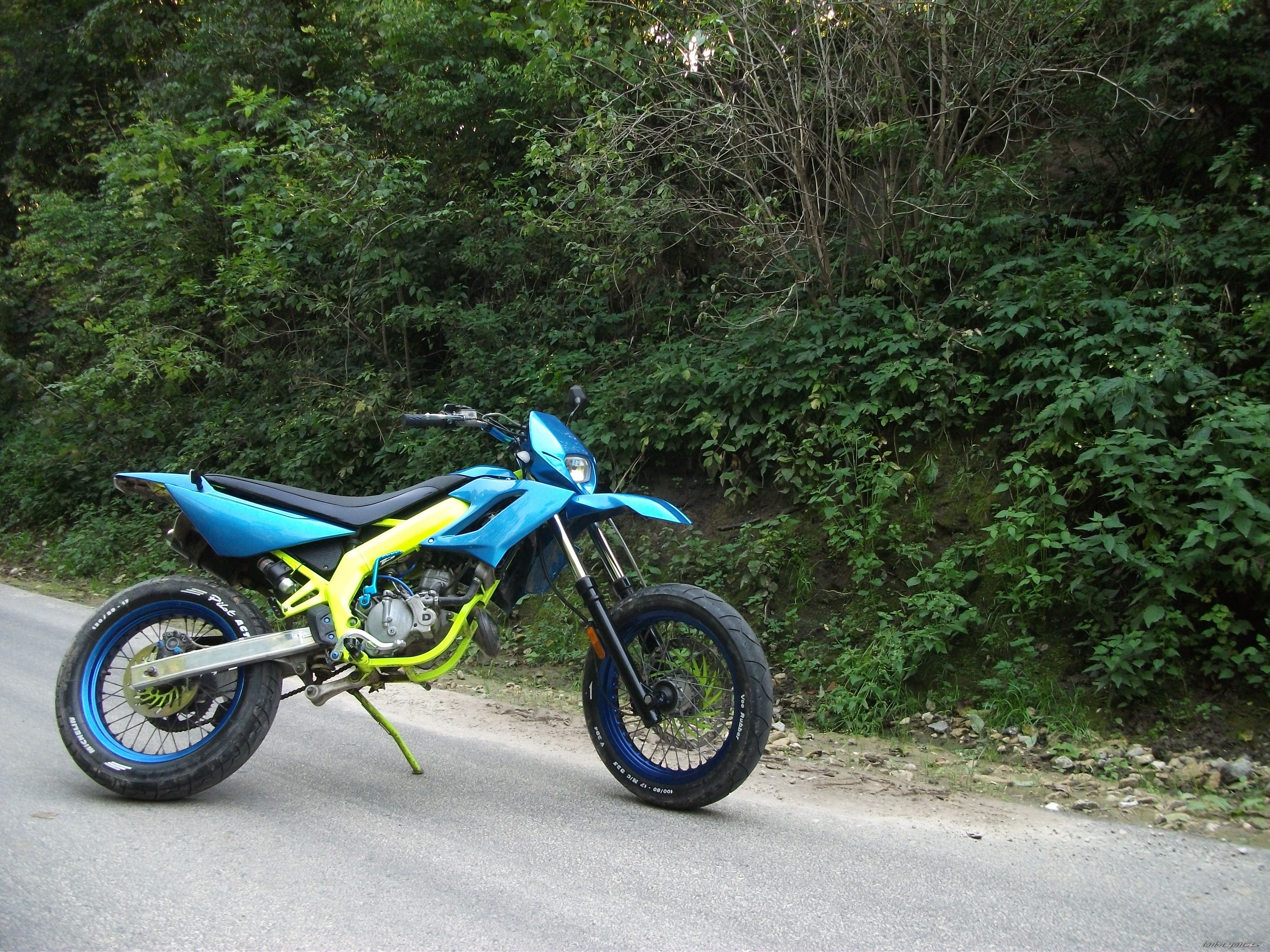 2004 DERBI SENDA DRD SM 50 | Picture 2700269 motorcycle photo