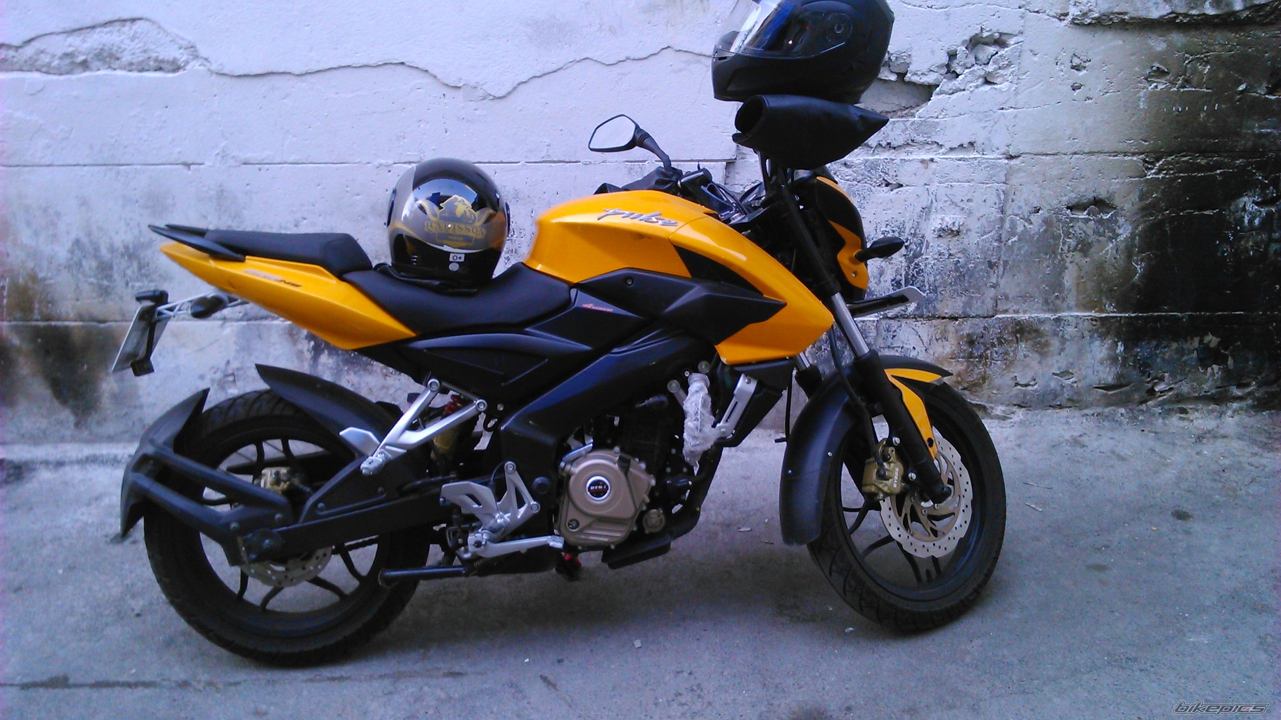 2013 BAJAJ PULSAR 200 NS | Picture 2700718 motorcycle photo