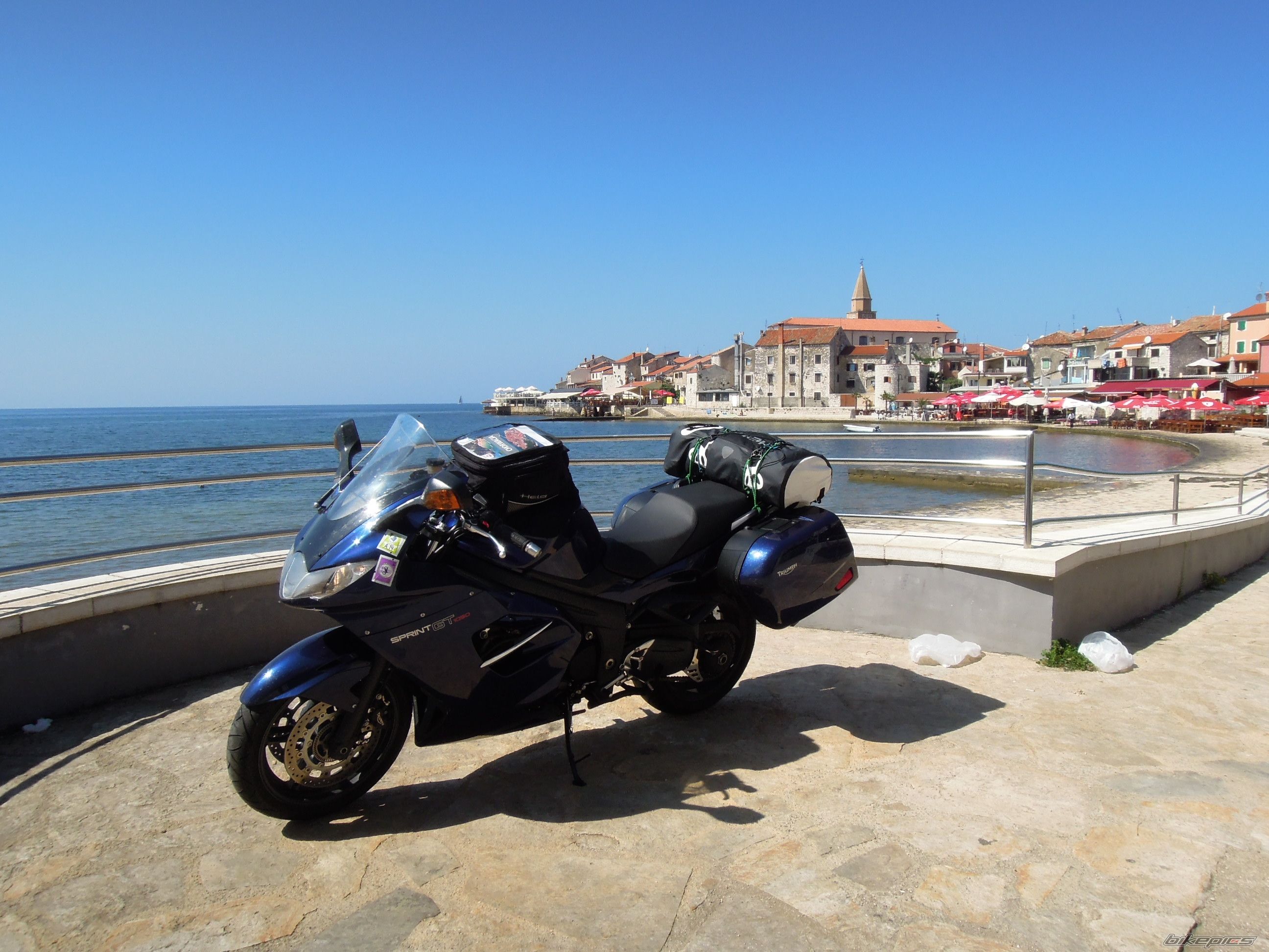 2011 TRIUMPH SPRINT GT | Picture 2702722 motorcycle photo