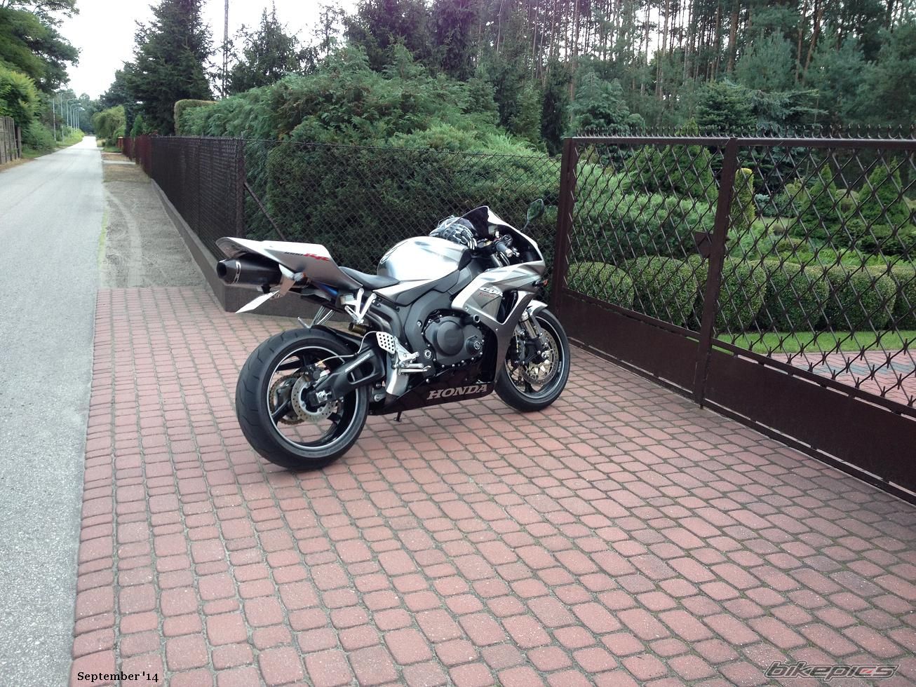 2007 HONDA CBR 1000  RR | Picture 2703865 motorcycle photo
