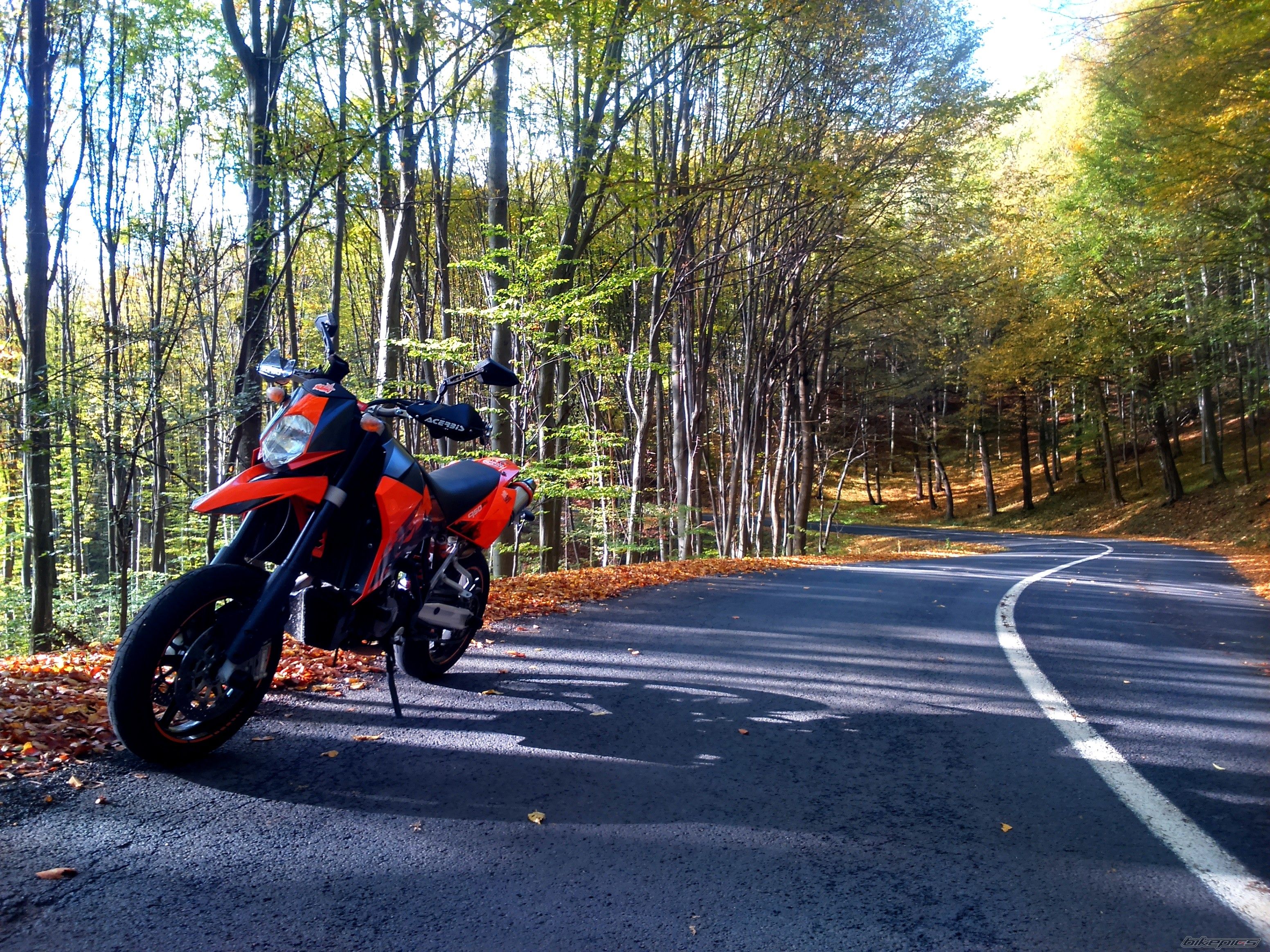 2007 KTM 950 SUPERMOTO | Picture 2704958 motorcycle photo