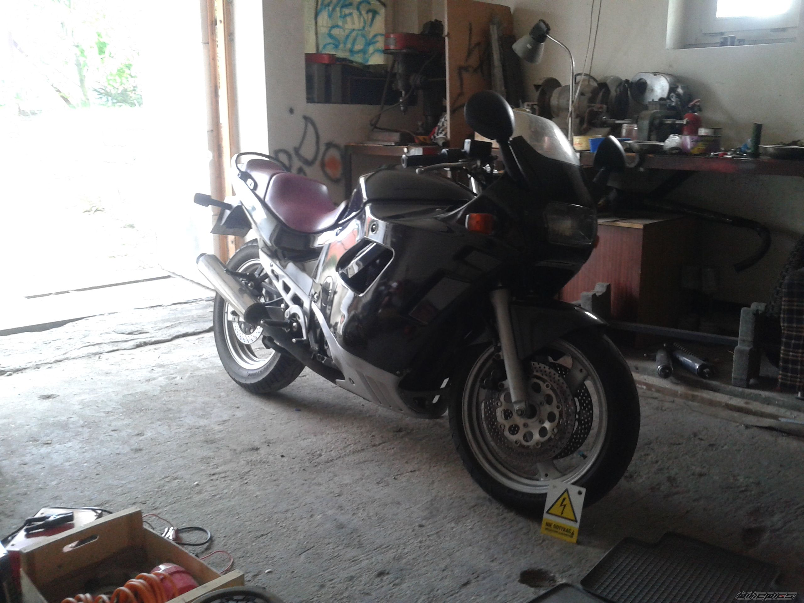 1995 SUZUKI GSX 600 F | Picture 2705375 motorcycle photo