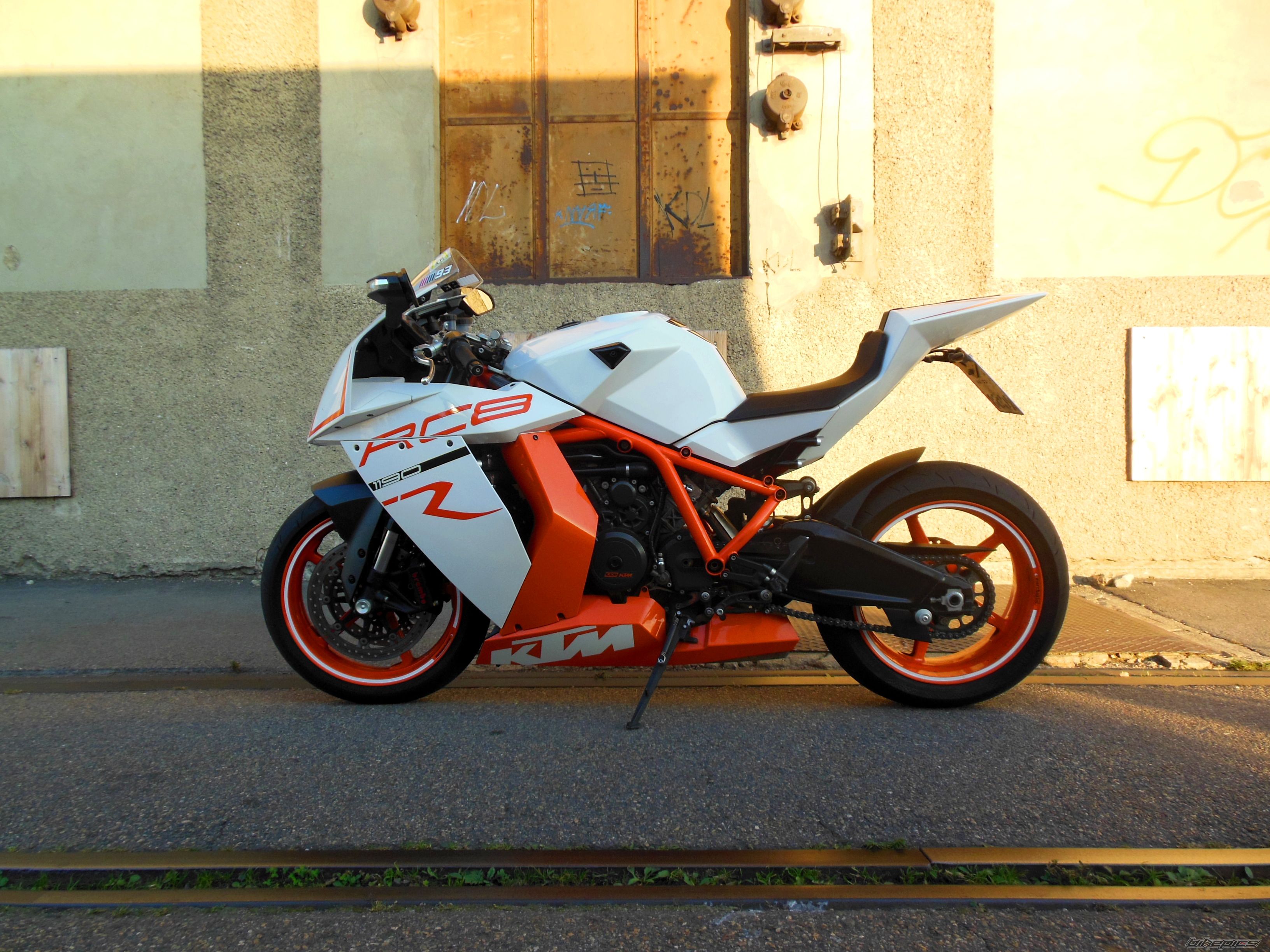 2011 KTM RC8 R | Picture 2706037 motorcycle photo