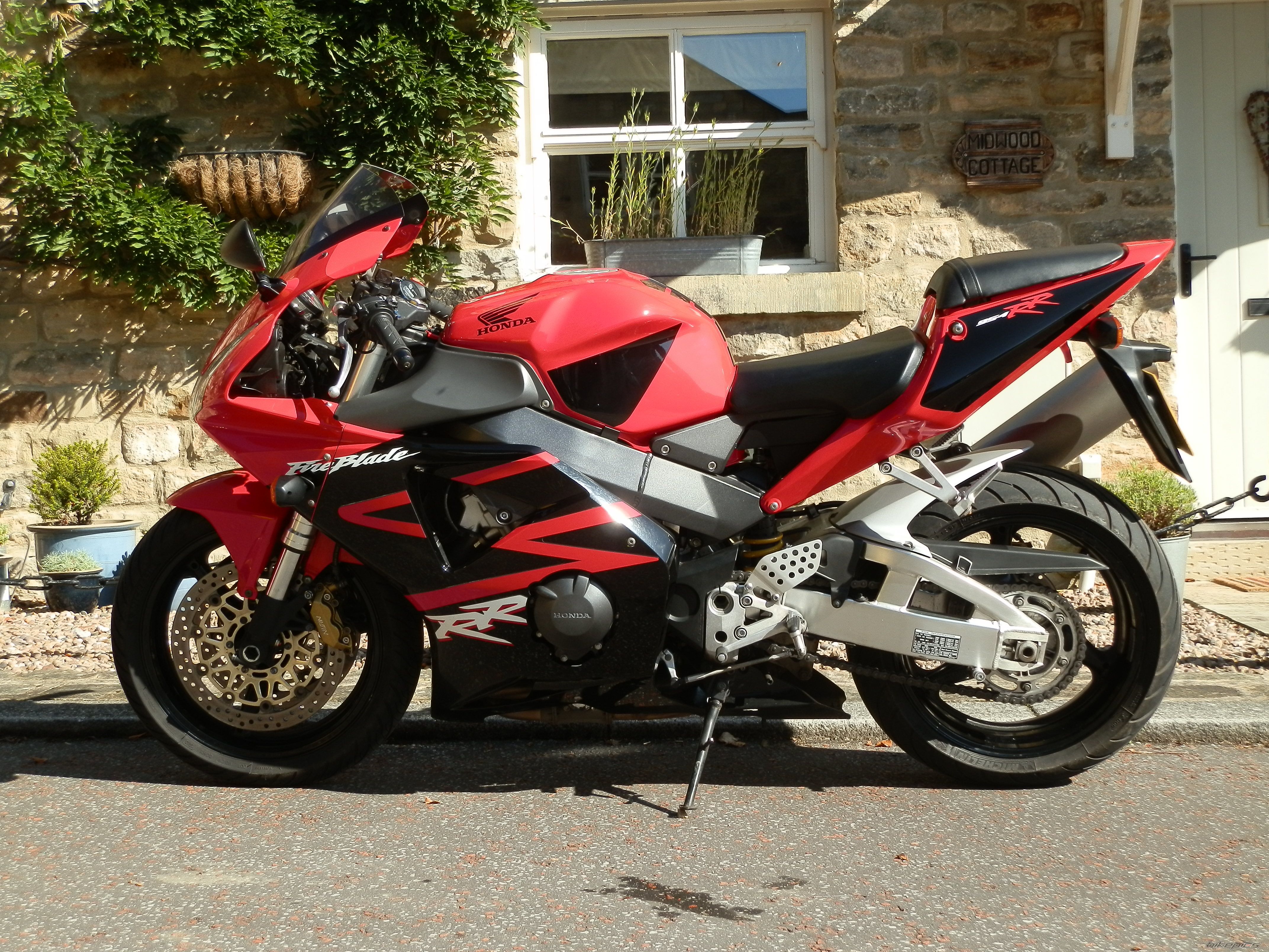 2003 HONDA CBR 954RR FIREBLADE | Picture 2706049 motorcycle photo
