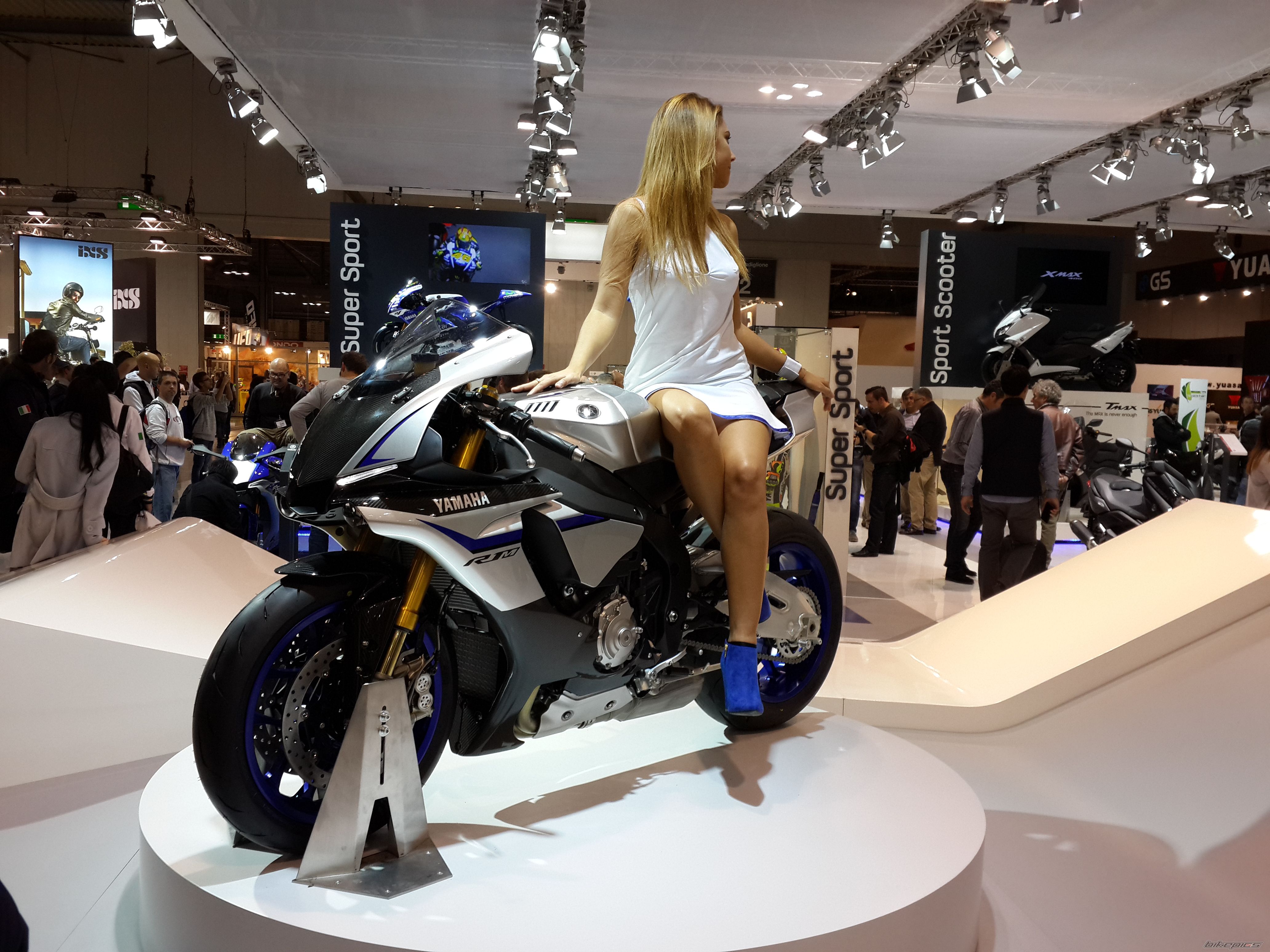 2015 YAMAHA YZF R1 | Picture 2710938 motorcycle photo