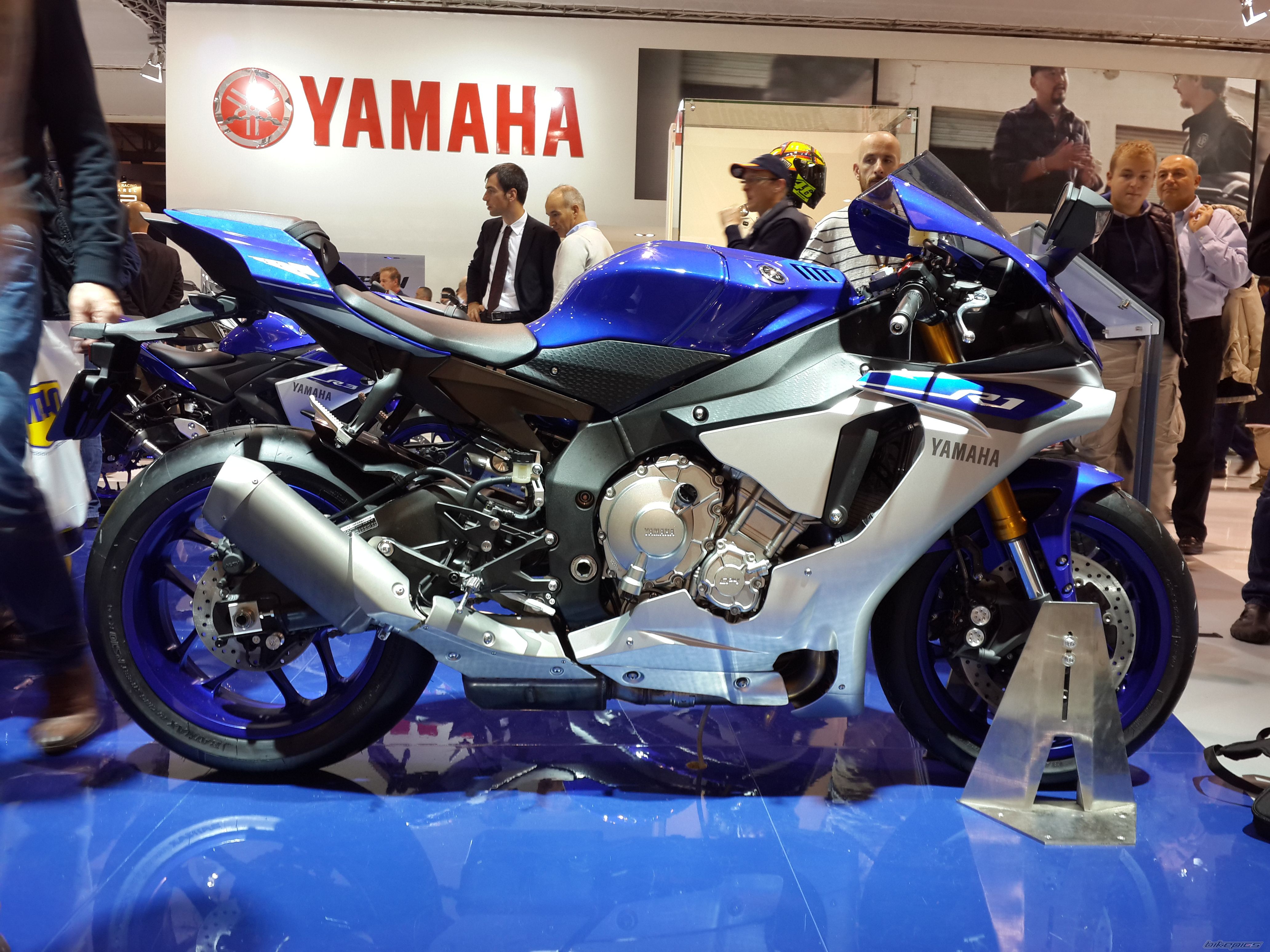 2015 YAMAHA YZF R1 | Picture 2710967 motorcycle photo