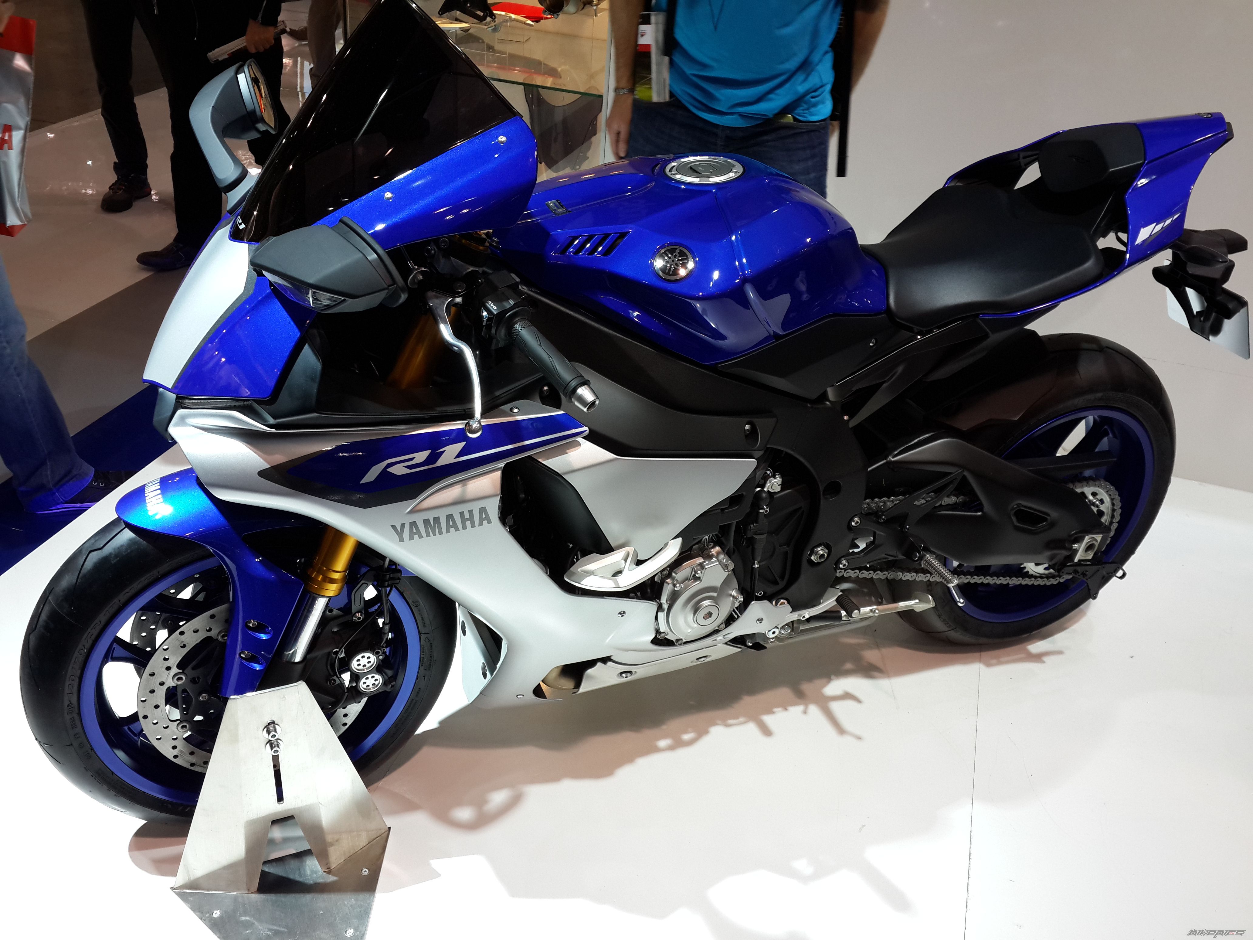 2015 YAMAHA YZF R1 | Picture 2710978 motorcycle photo