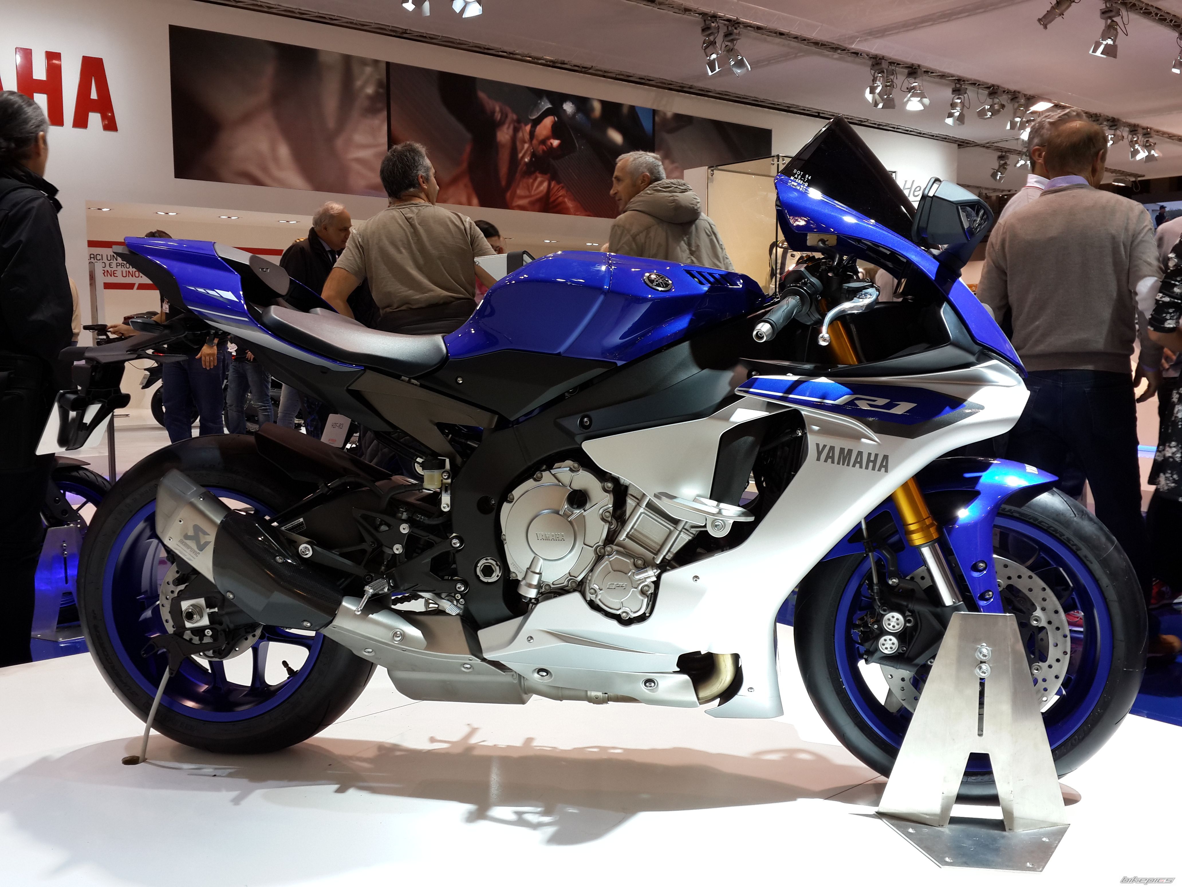 2015 YAMAHA YZF R1 | Picture 2710979 motorcycle photo