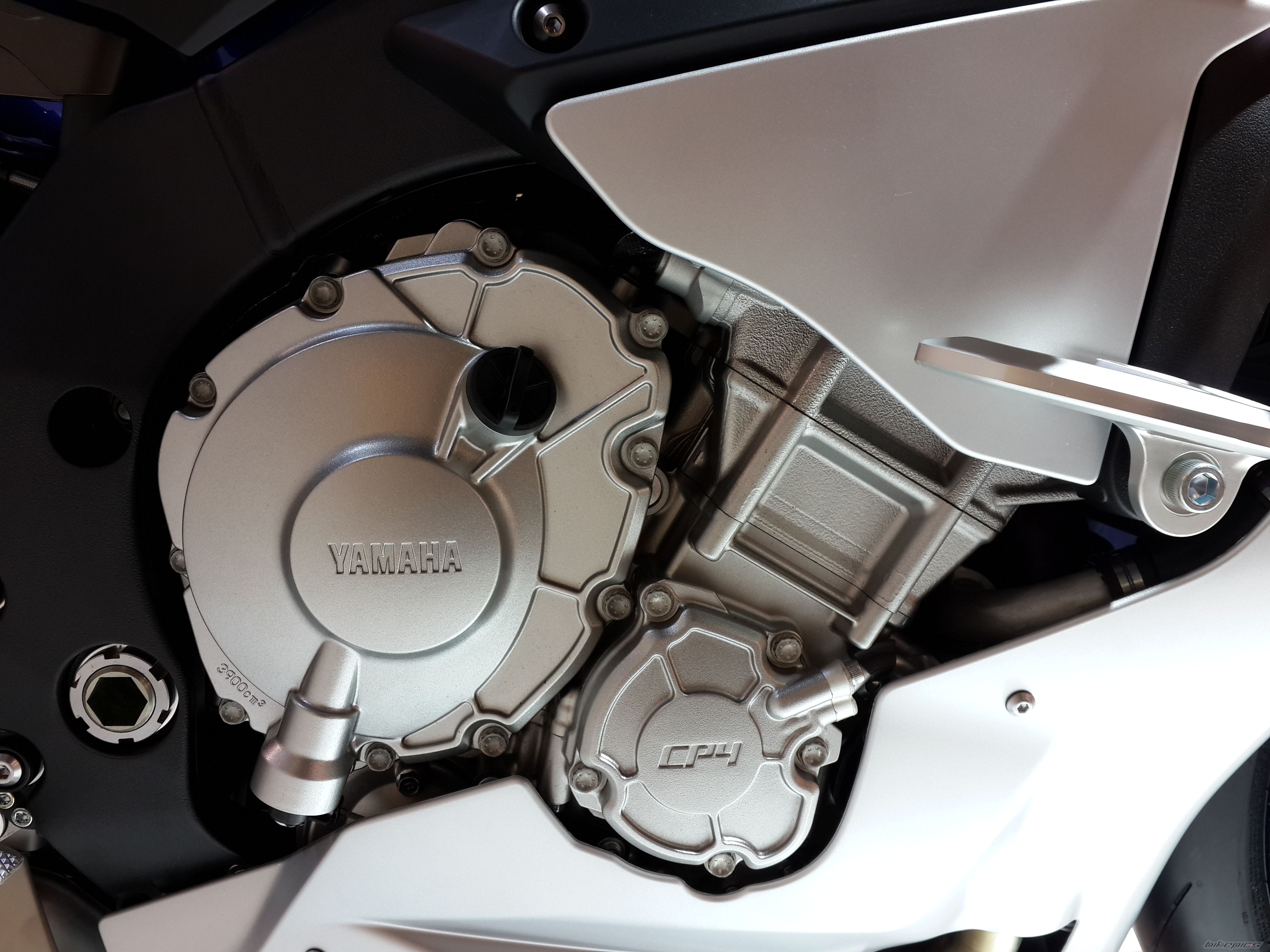 2015 YAMAHA YZF R1 | Picture 2710980 motorcycle photo