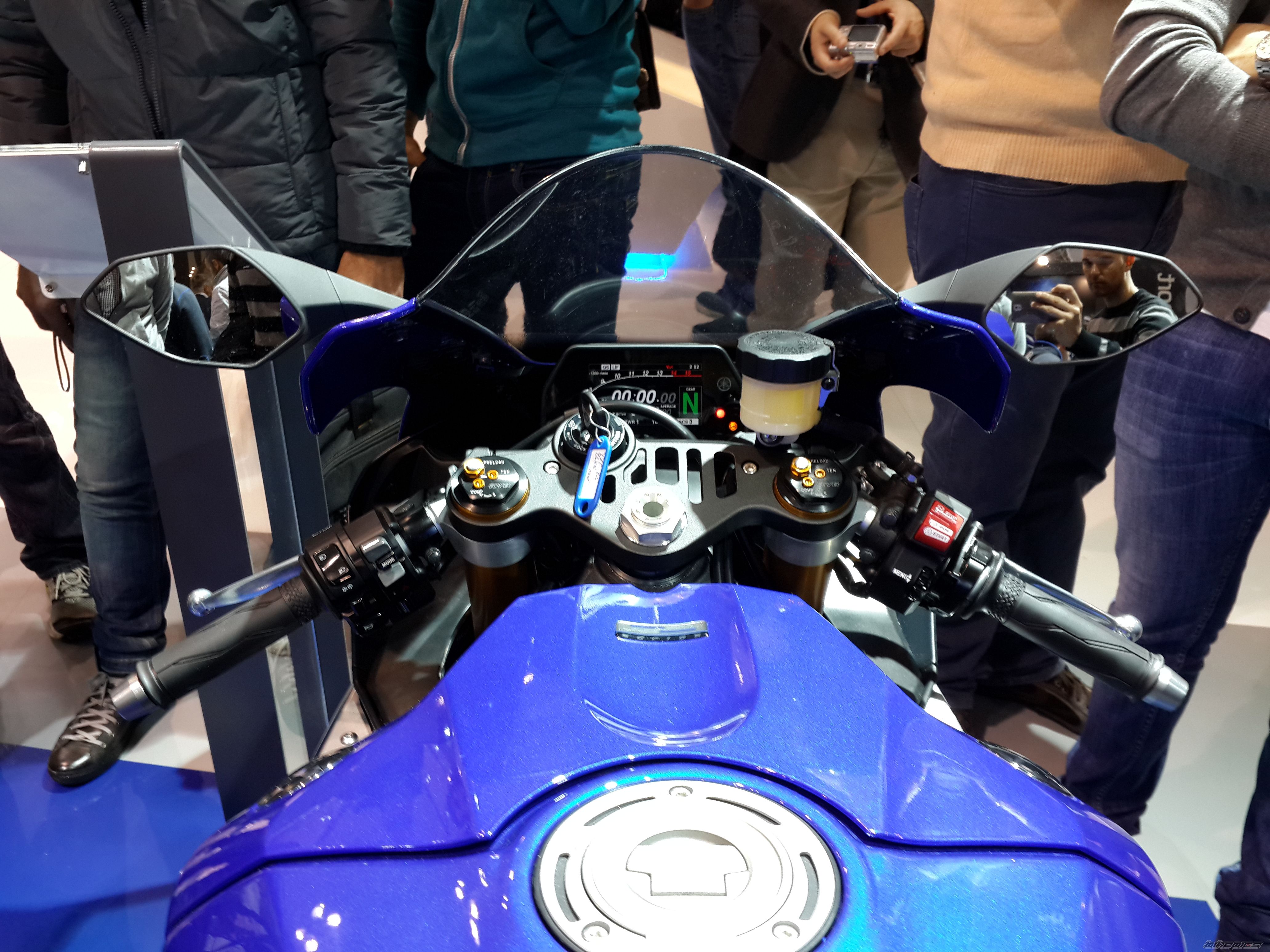 2015 YAMAHA YZF R1 | Picture 2710994 motorcycle photo
