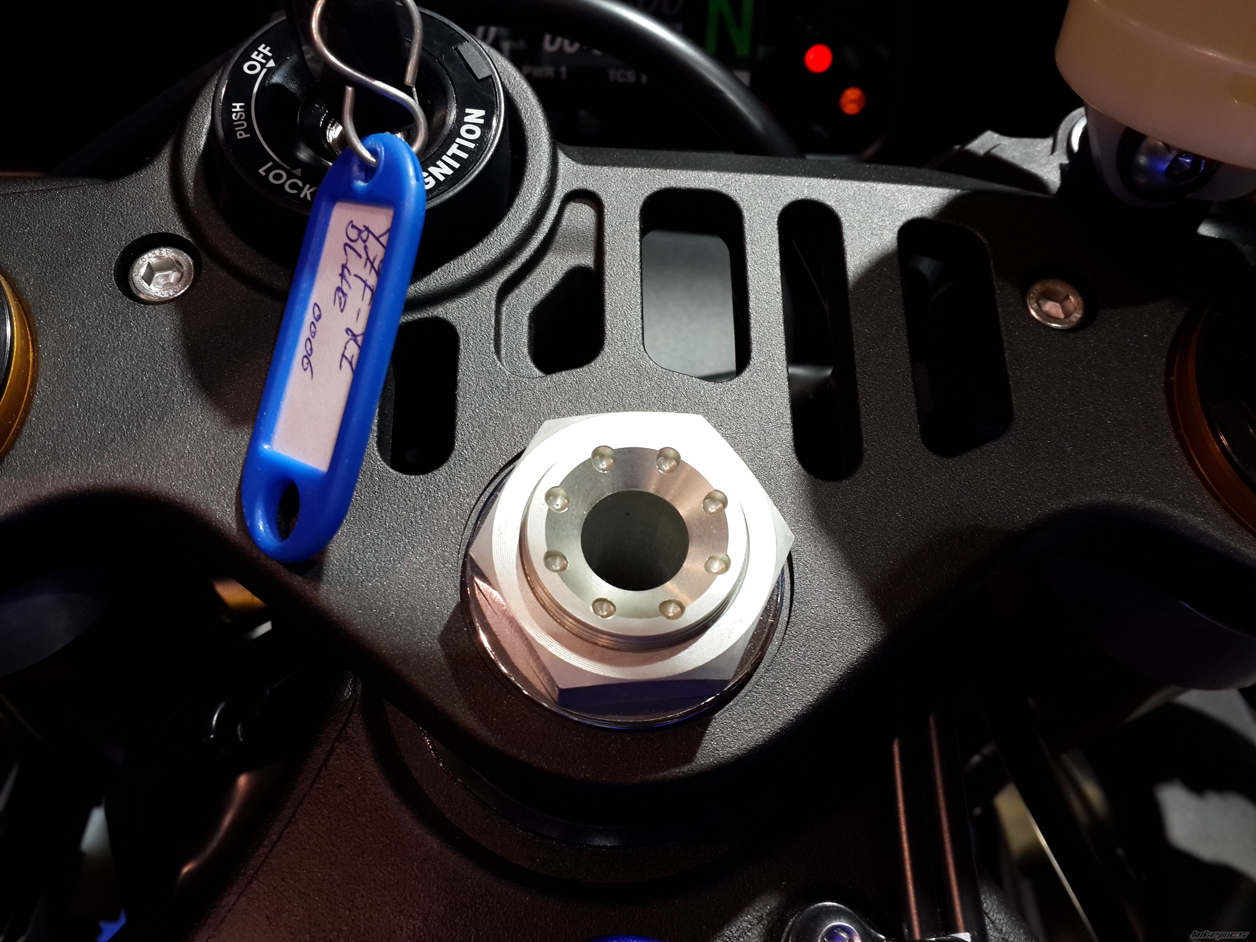 2015 YAMAHA YZF R1 | Picture 2710996 motorcycle photo