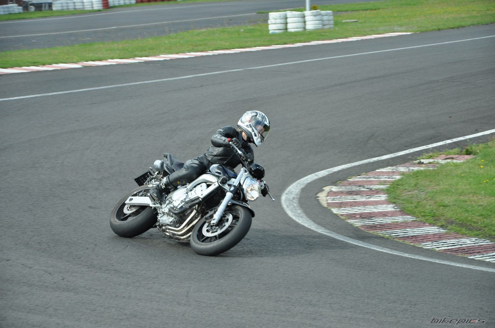 2004 YAMAHA FZ6 N | Picture 2711814 motorcycle photo
