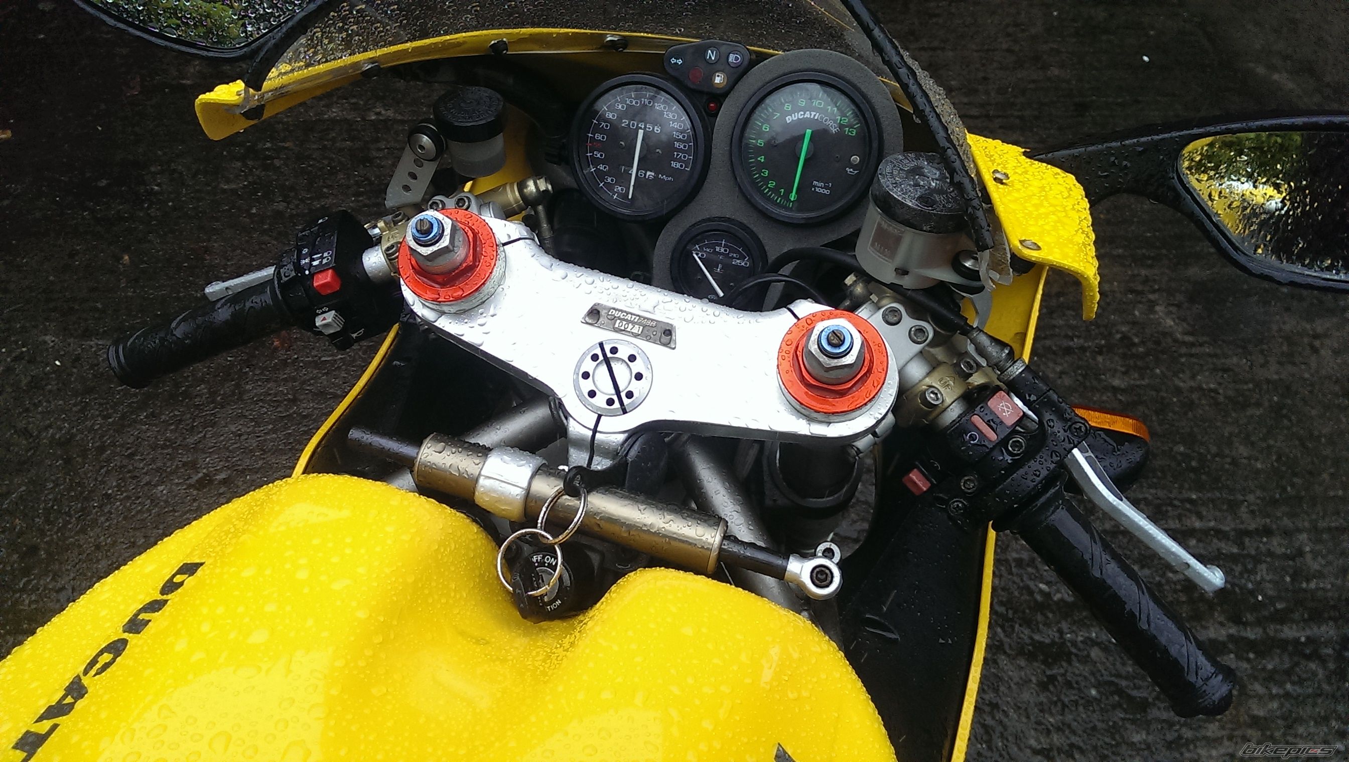 2001 DUCATI 748R | Picture 2712300 motorcycle photo