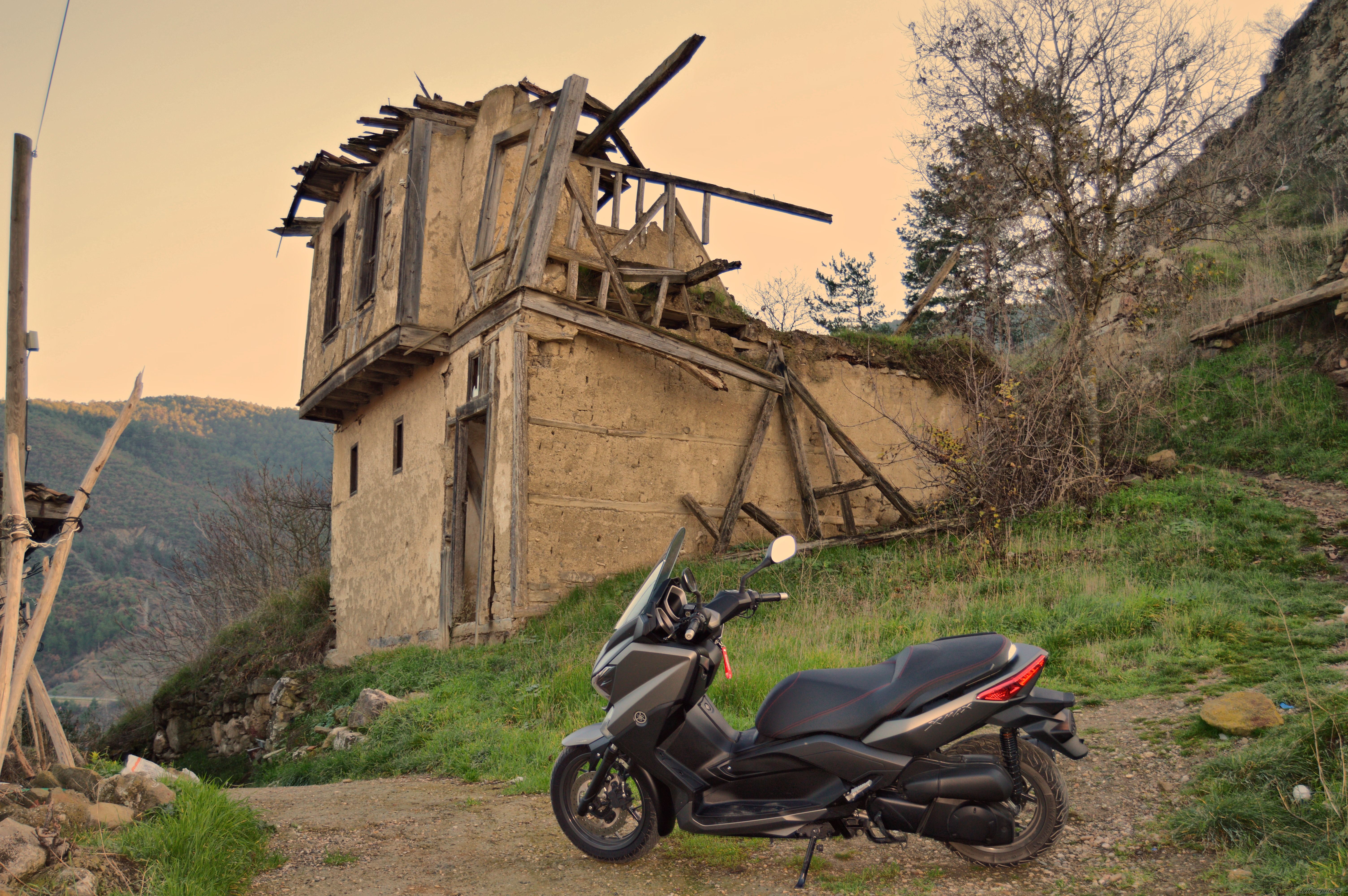 2014 YAMAHA XMAX | Picture 2714670 motorcycle photo