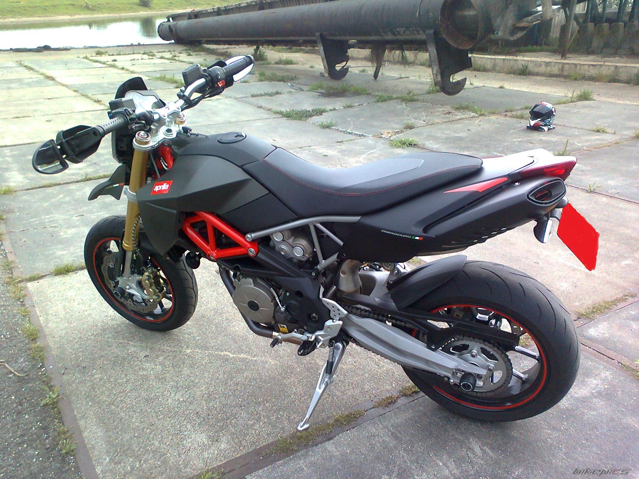 2011 APRILIA SMV 750 DORSODURO | Picture 2715362 motorcycle photo