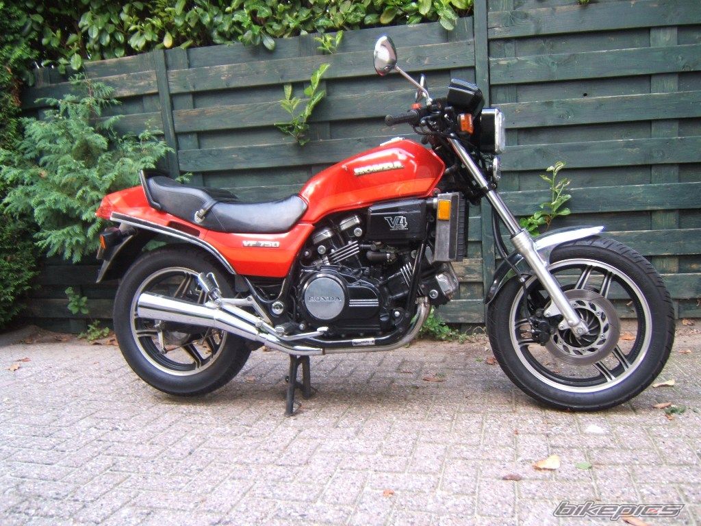 1985 HONDA VF 750 S | Picture 2718692 motorcycle photo