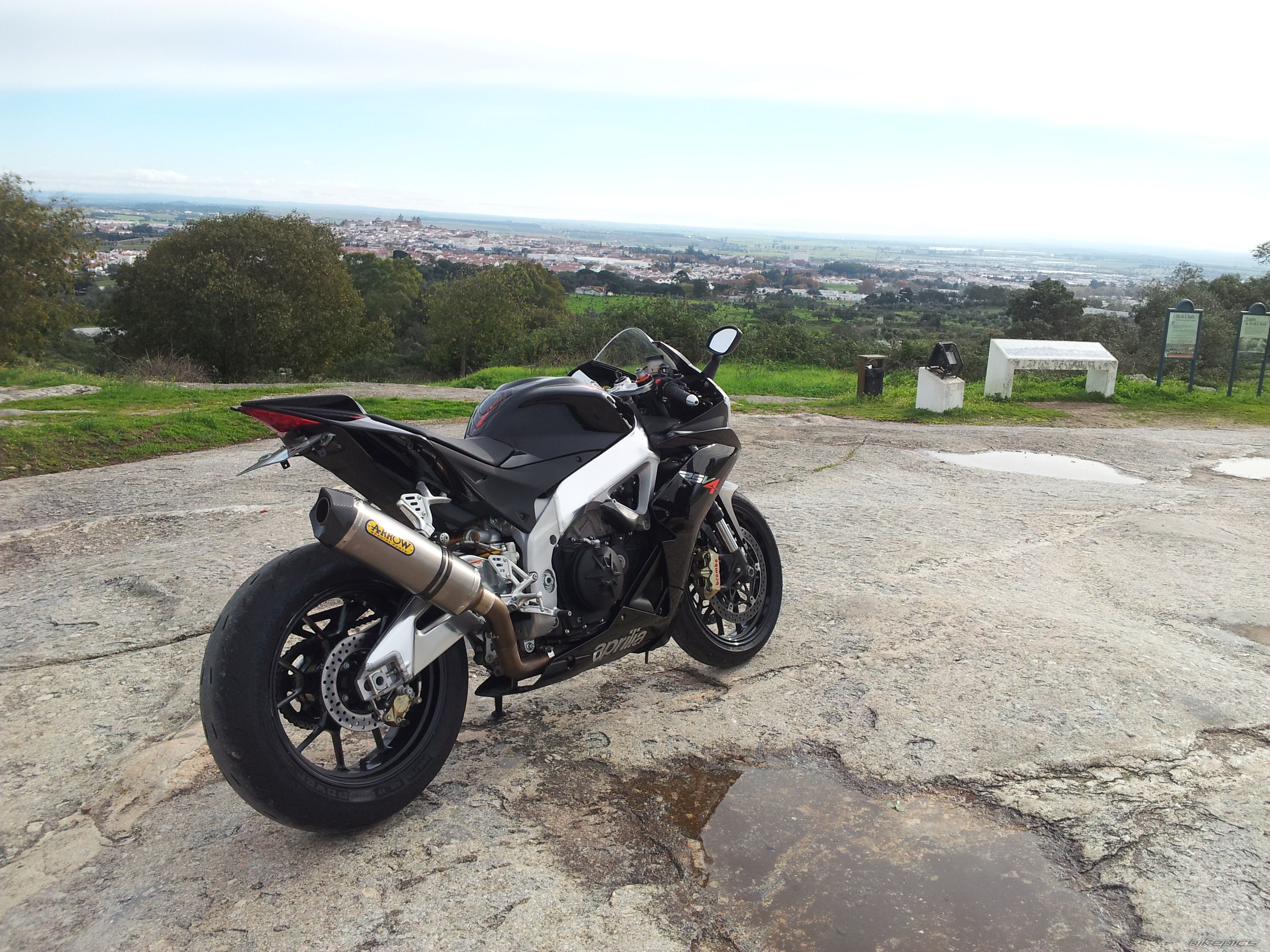 1991 SUZUKI GSX R 1100 | Picture 2718715 motorcycle photo