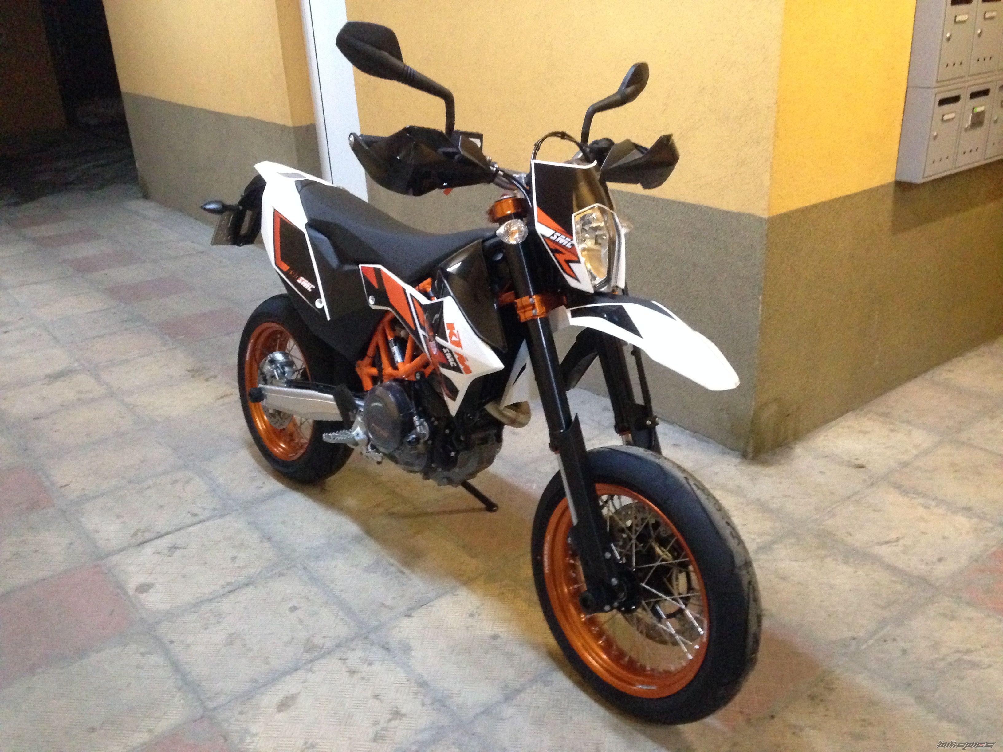 2015 KTM 690 SMC | Picture 2720683 motorcycle photo