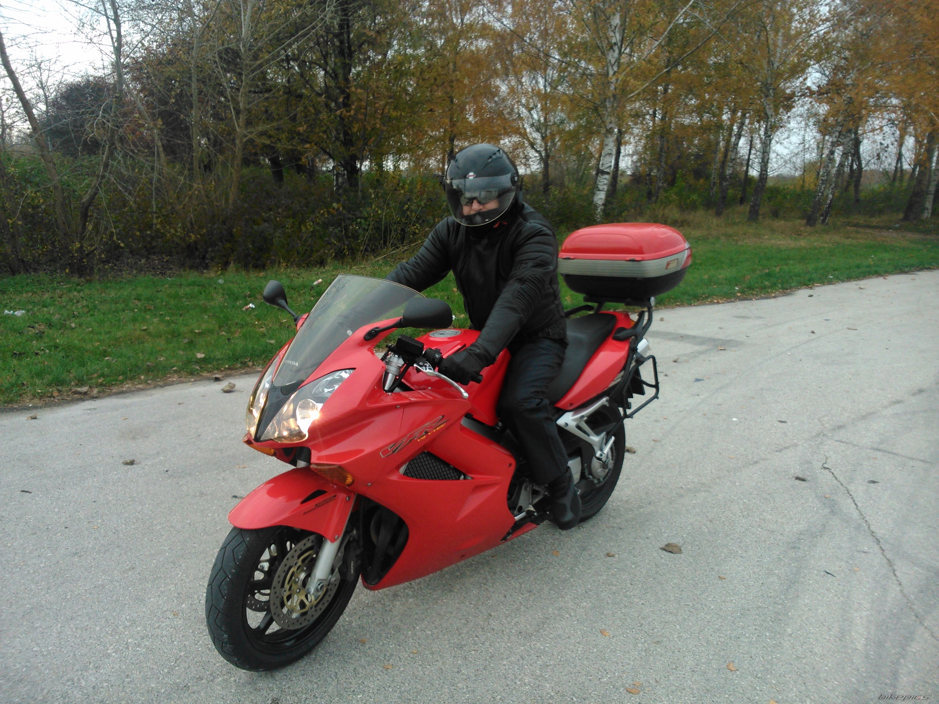 2004 HONDA VFR 800 VTEC | Picture 2721705 motorcycle photo