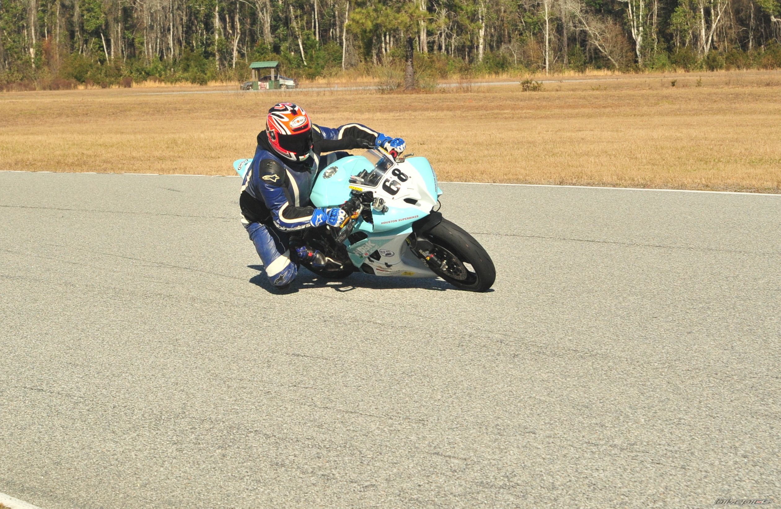 2010 YAMAHA YZF R6 | Picture 2721944 motorcycle photo