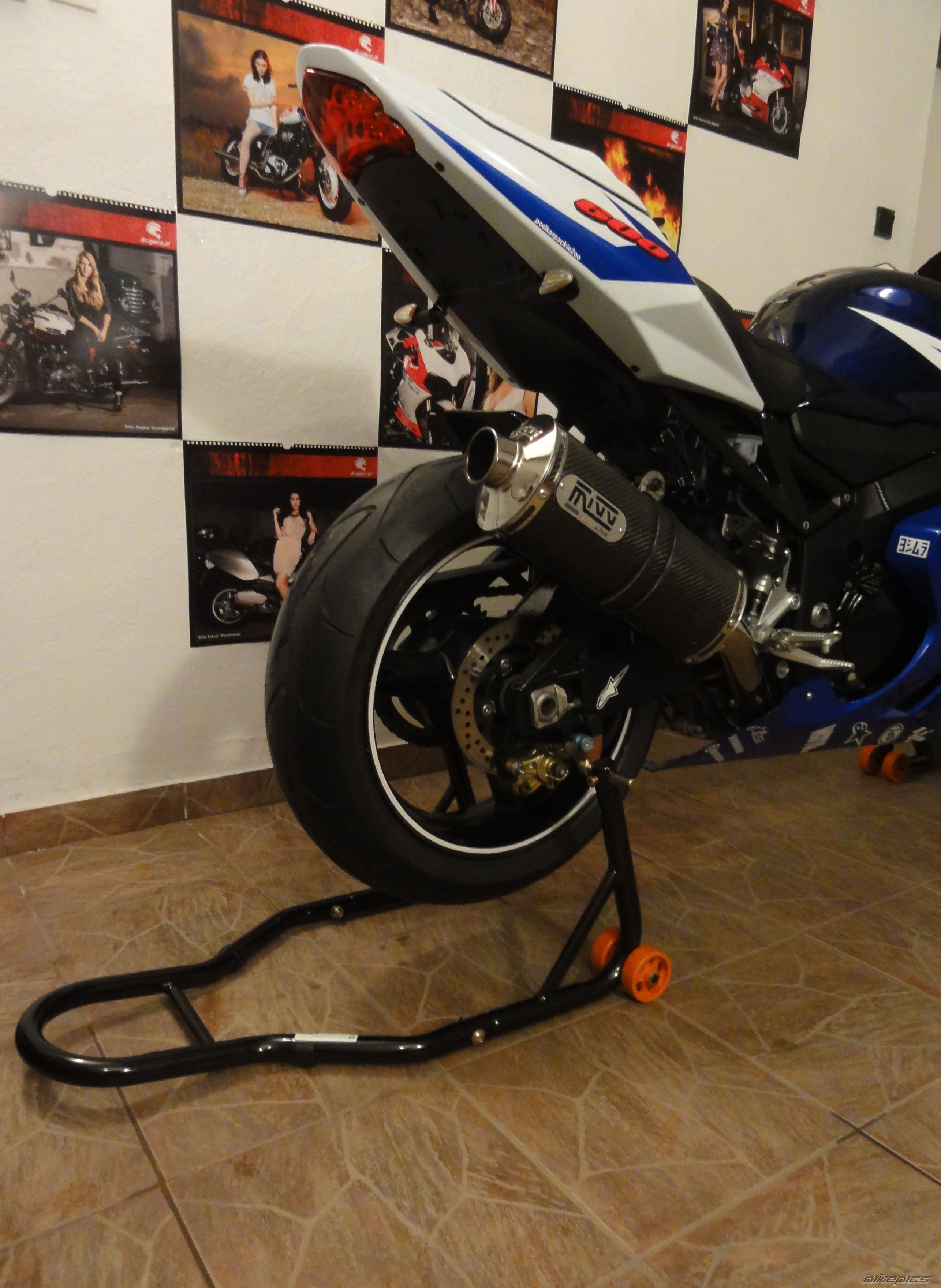 2004 SUZUKI GSX R 600 | Picture 2722508 motorcycle photo