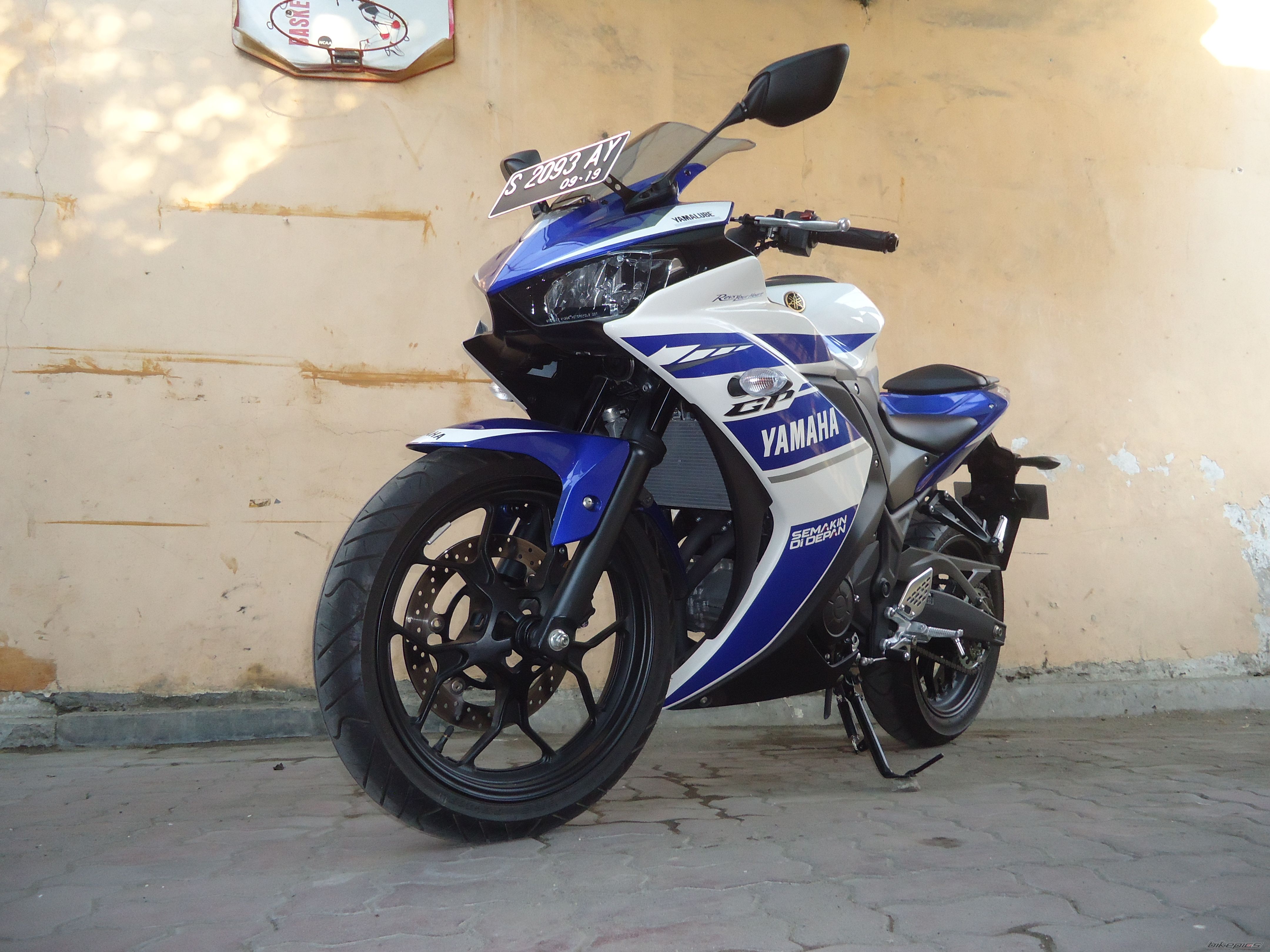 2014 YAMAHA YZF R25 | Picture 2722918 motorcycle photo