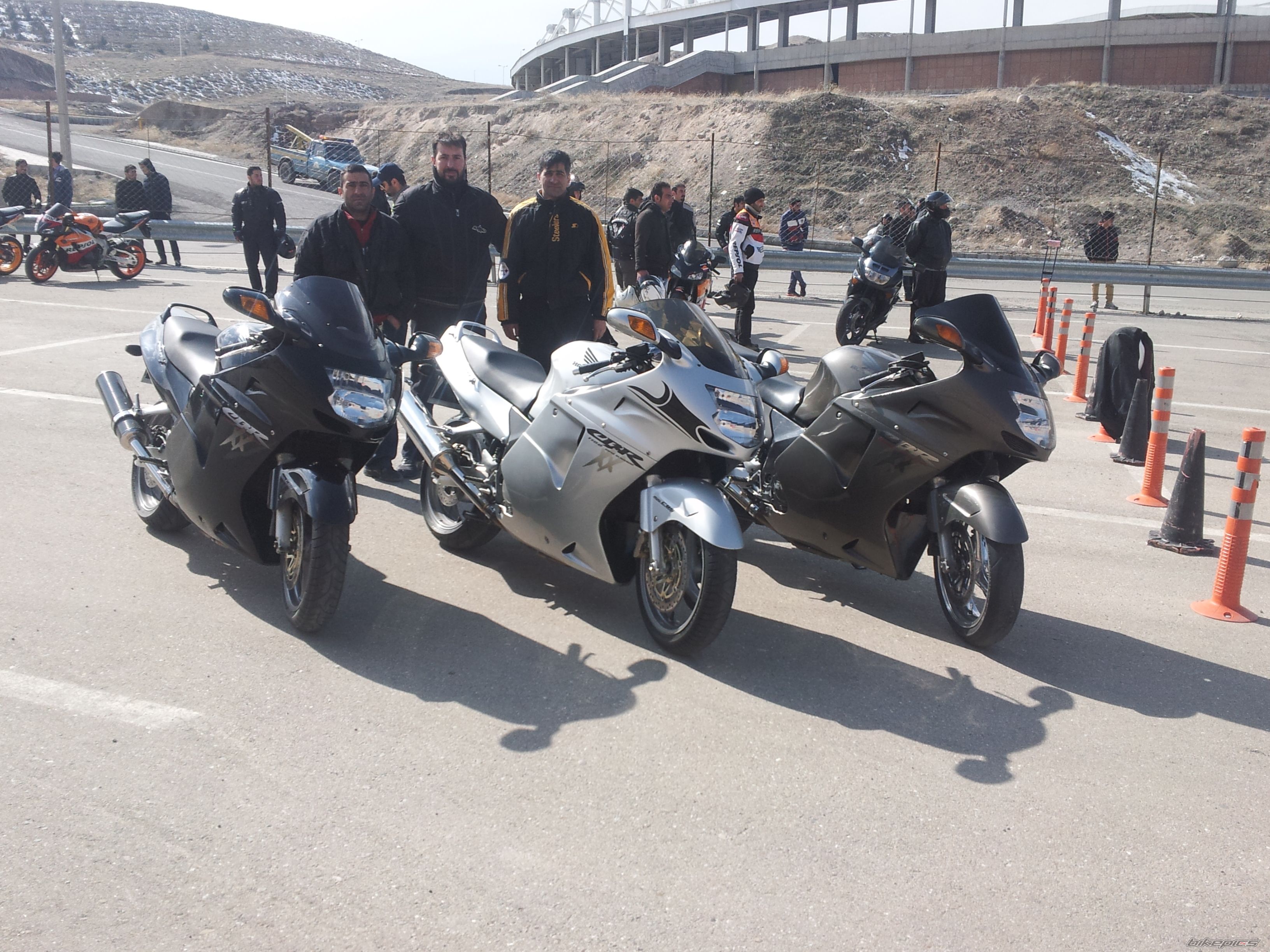 2012 HONDA CBR1100XX SUPER BLACKBIRD | Picture 2725393 motorcycle photo