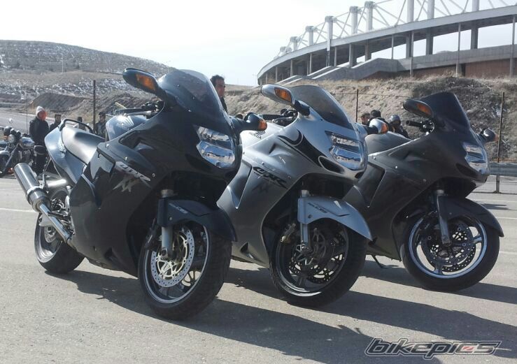 2012 HONDA CBR1100XX SUPER BLACKBIRD | Picture 2725401 motorcycle photo