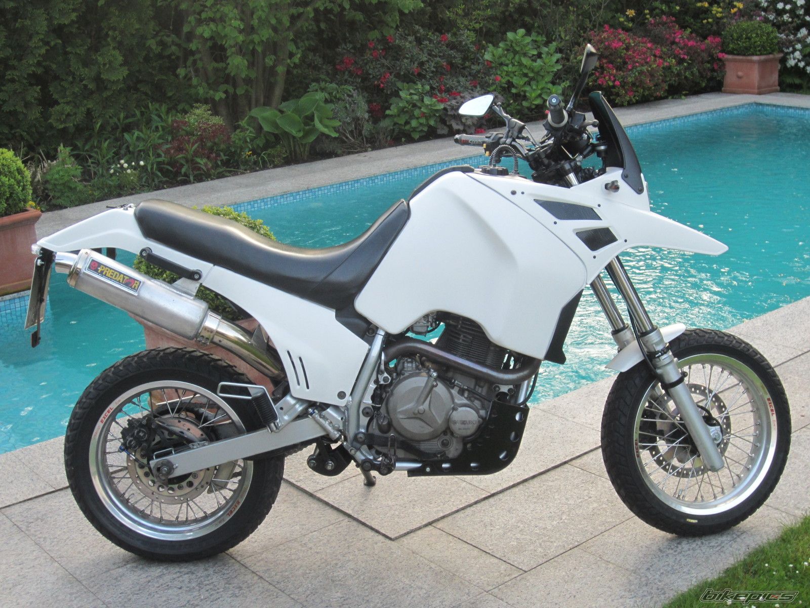 1990 SUZUKI DR  750 | Picture 2725989 motorcycle photo
