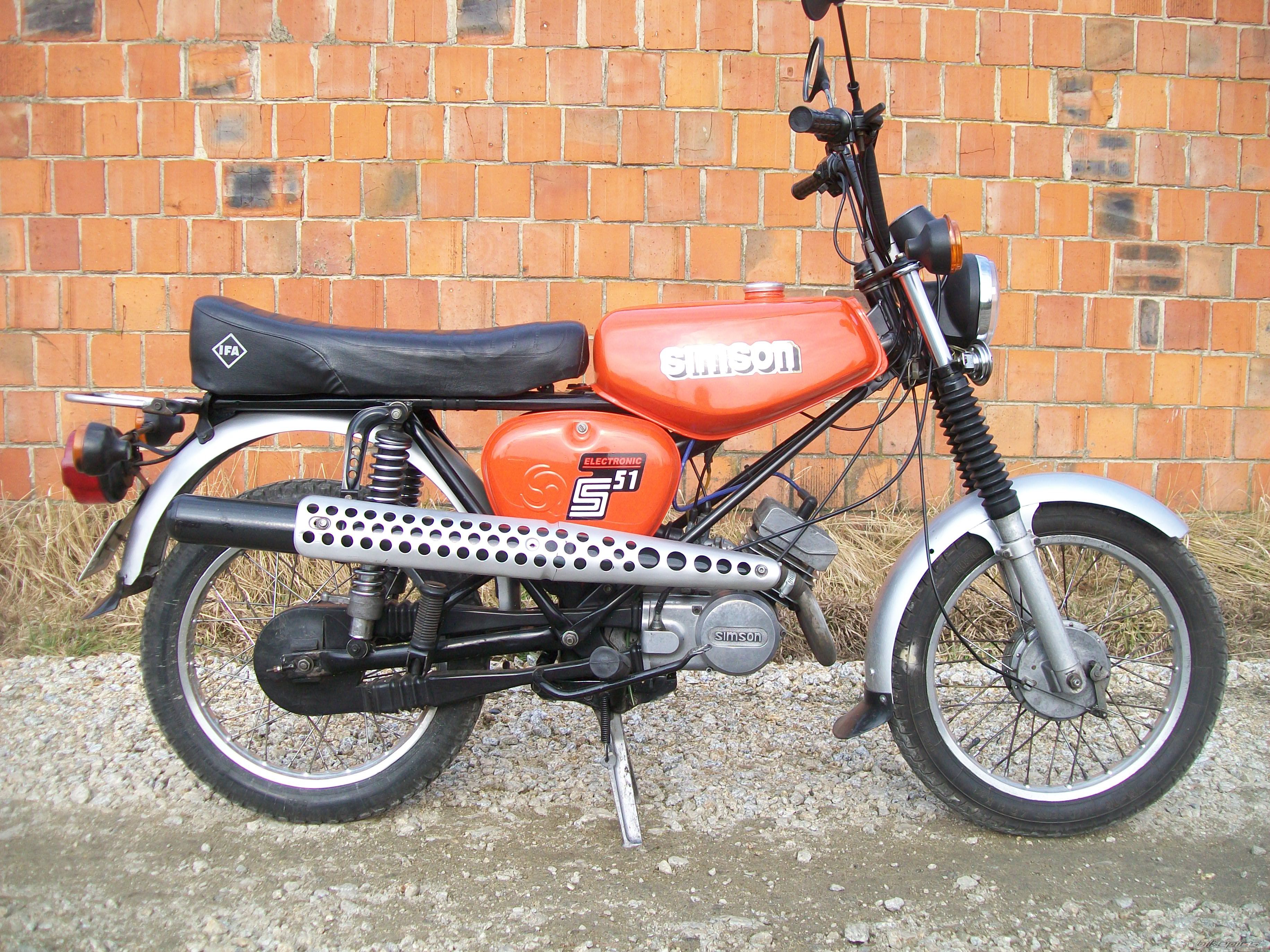 1990 SIMSON S51 ENDURO | Picture 2726190 motorcycle photo
