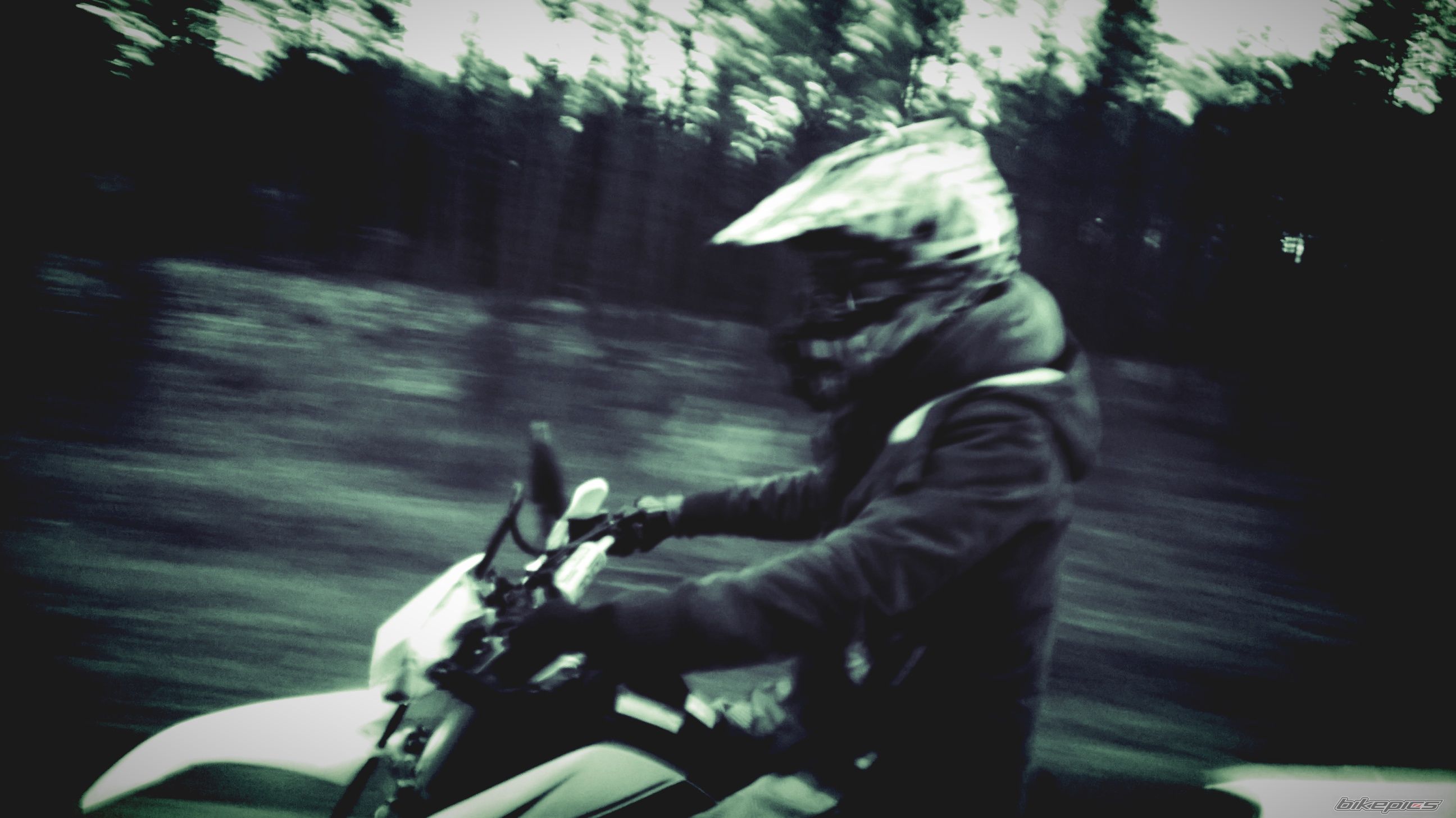 2011 YAMAHA WR250 R | Picture 2726779 motorcycle photo