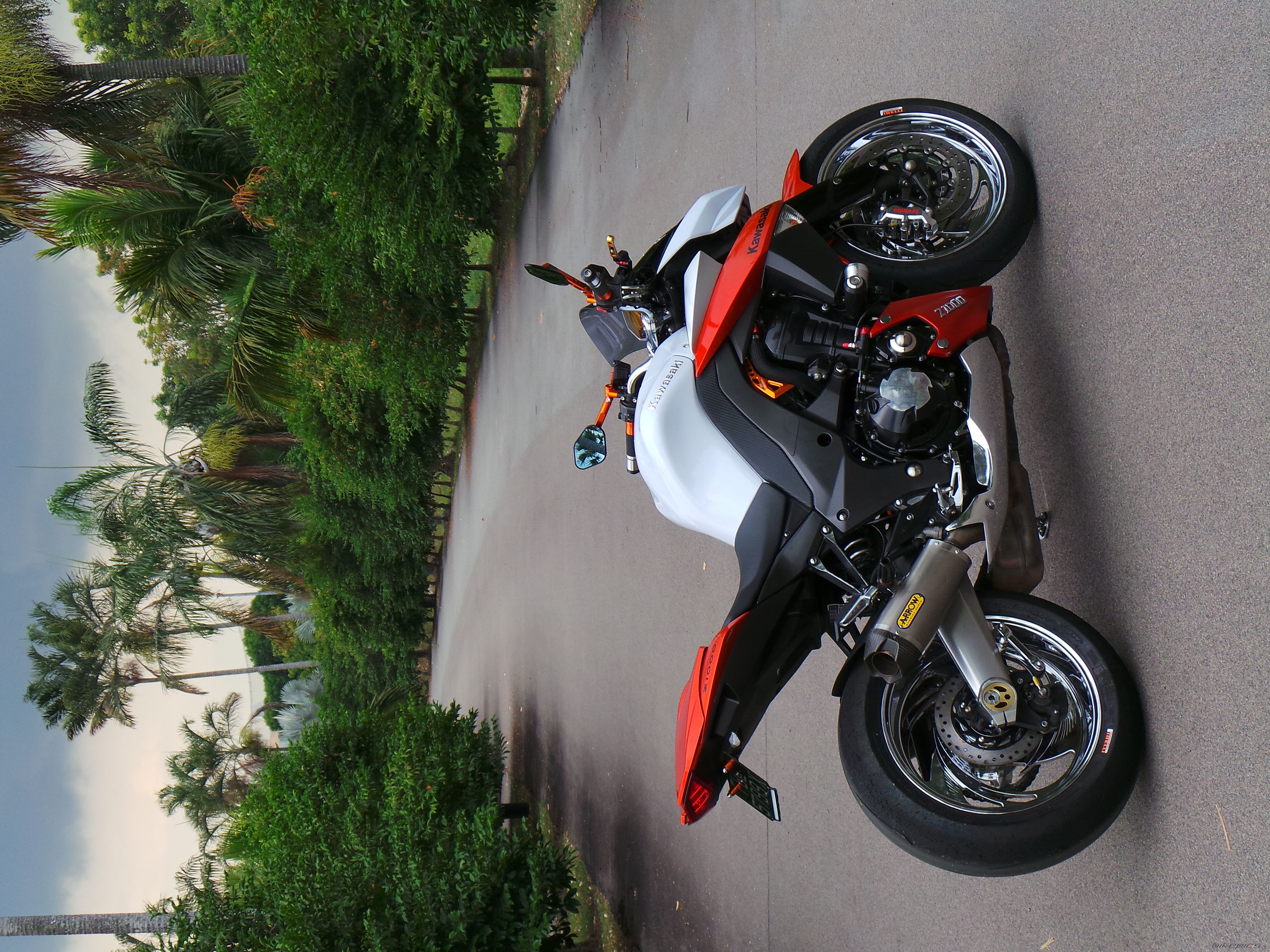 2010 KAWASAKI Z1000 | Picture 2729315 motorcycle photo