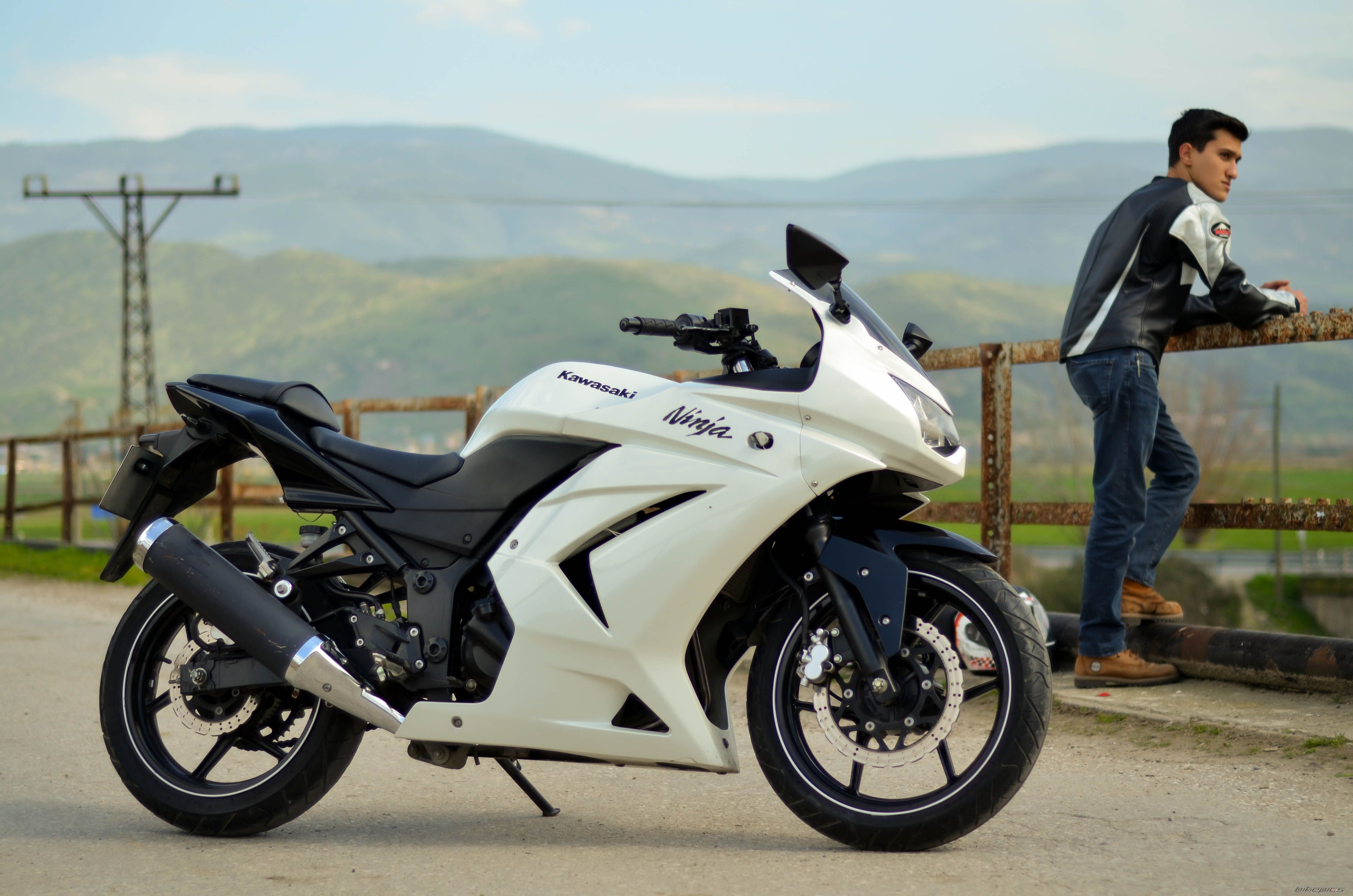 2011 KAWASAKI NINJA 250R | Picture 2729465 motorcycle photo