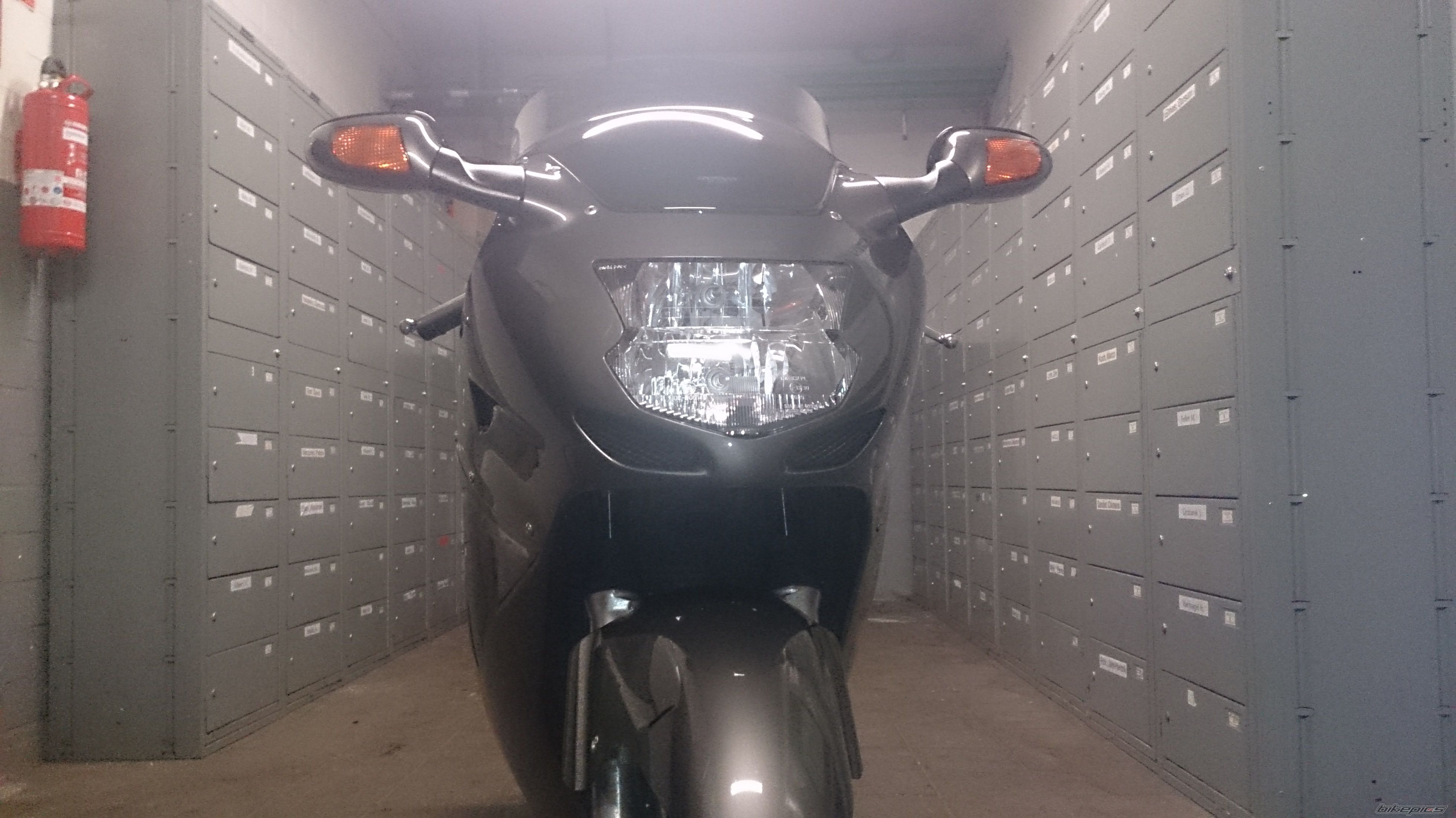 1998 HONDA CBR 1100 BLACKBIRD | Picture 2730836 motorcycle photo