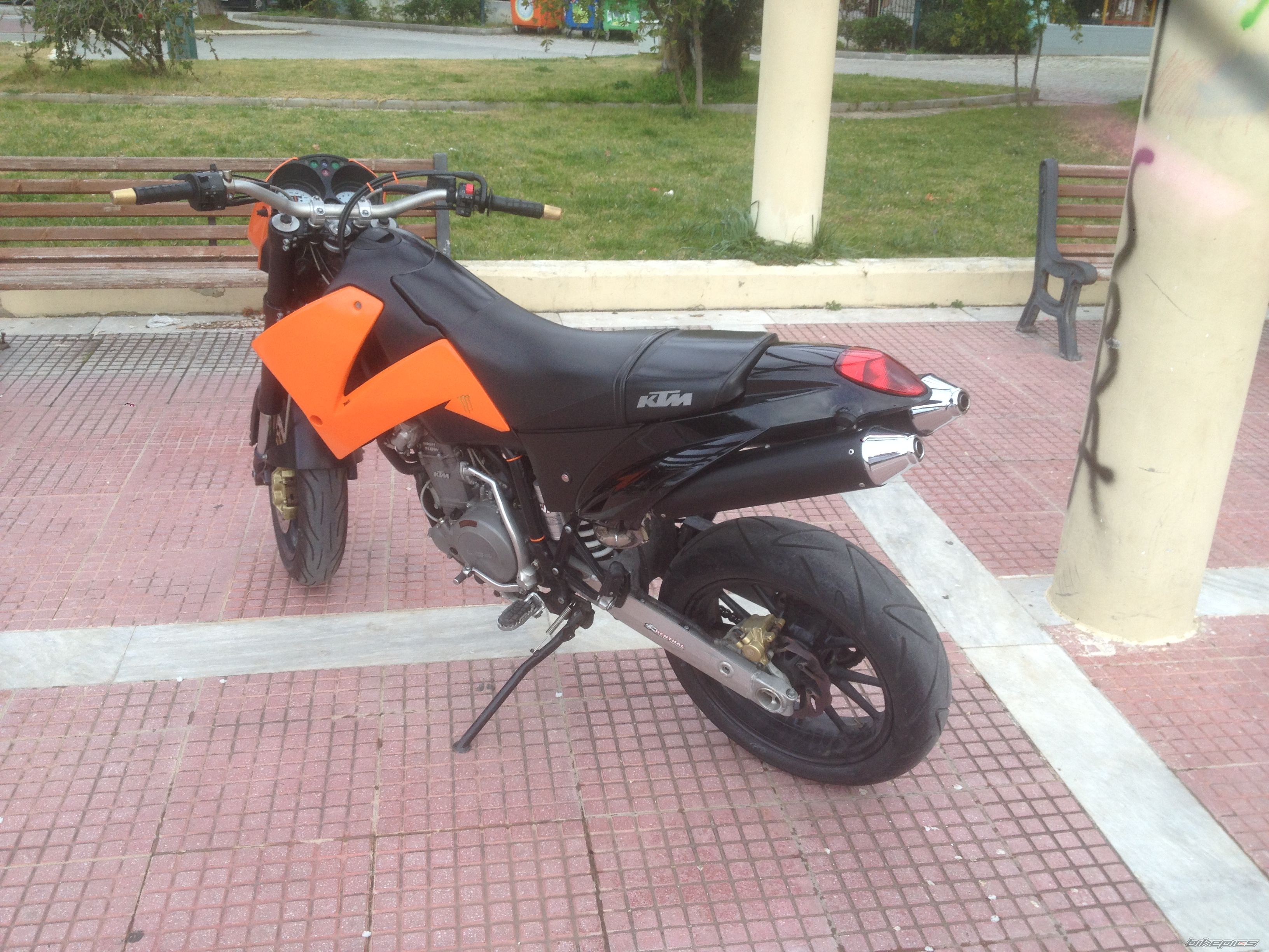 2005 KTM 640 DUKE | Picture 2732548 motorcycle photo