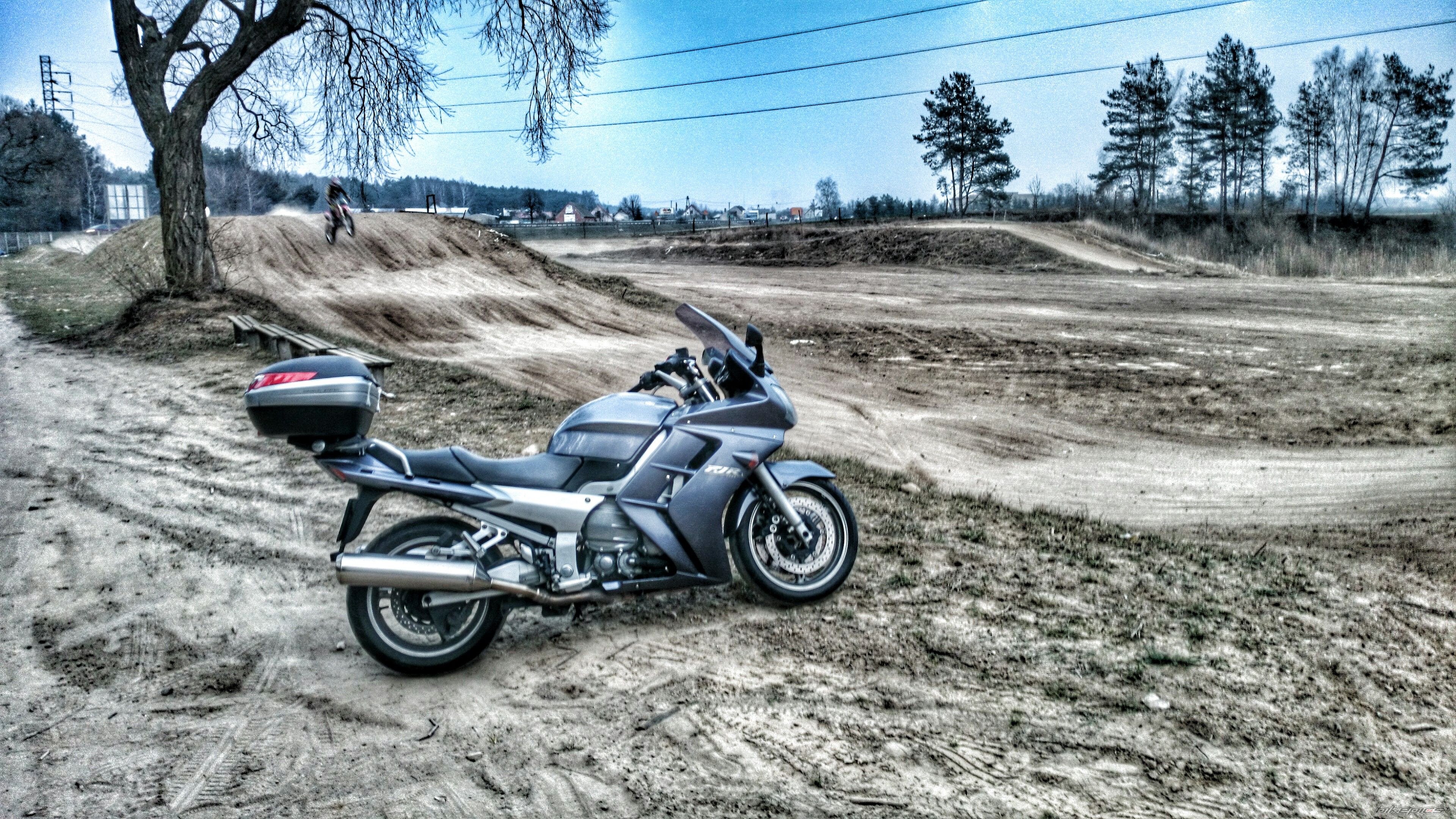 2004 YAMAHA FJR 1300 | Picture 2732550 motorcycle photo