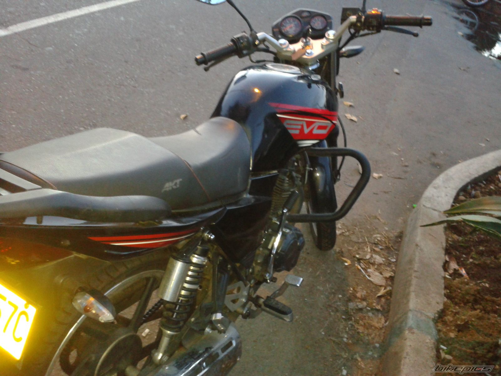 2012 LONCIN LONCIN 125 | Picture 2736609 motorcycle photo