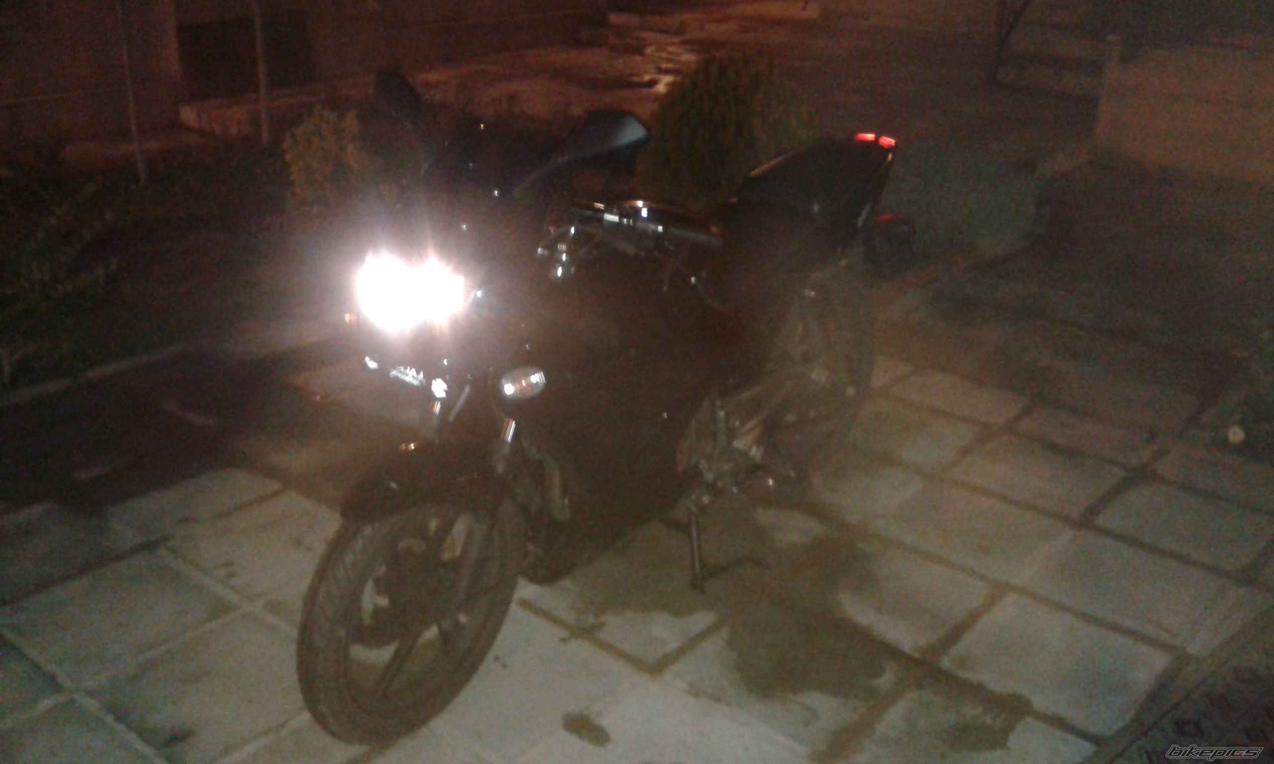 2015 BAJAJ PULSAR 220F | Picture 2737781 motorcycle photo