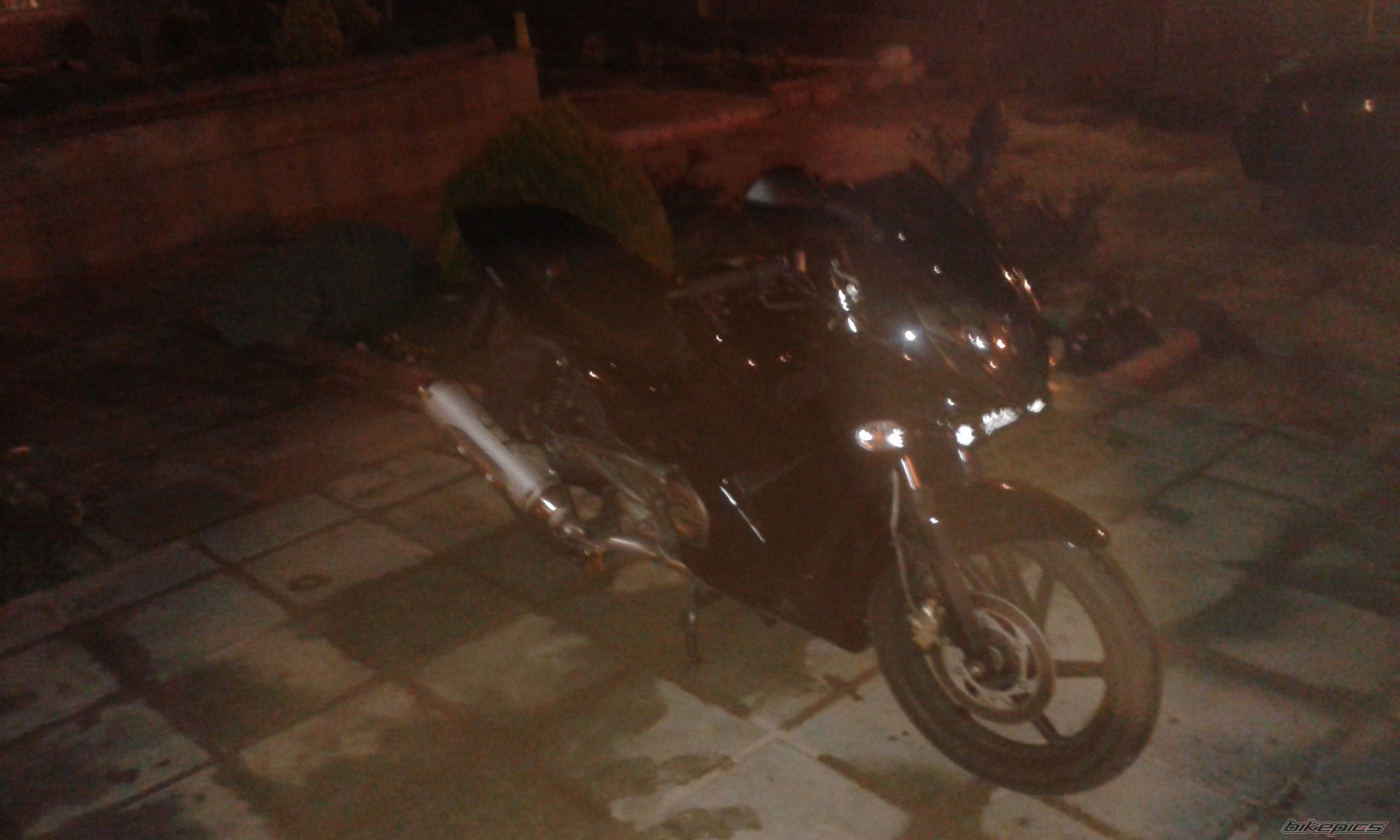 2015 BAJAJ PULSAR 220F | Picture 2737784 motorcycle photo