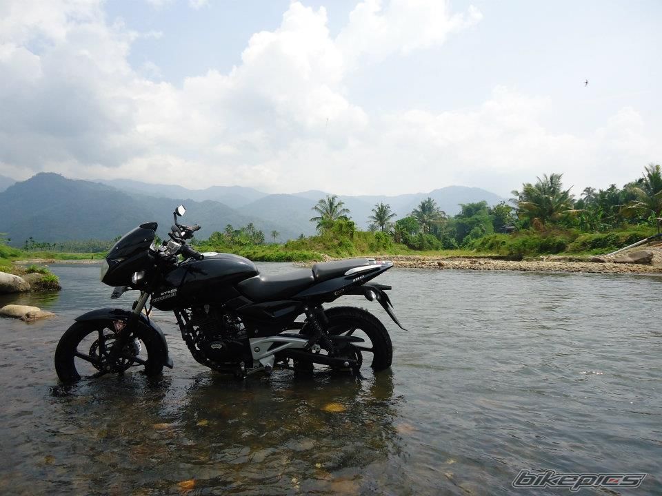 2011 BAJAJ PULSAR 180 | Picture 2738393 motorcycle photo