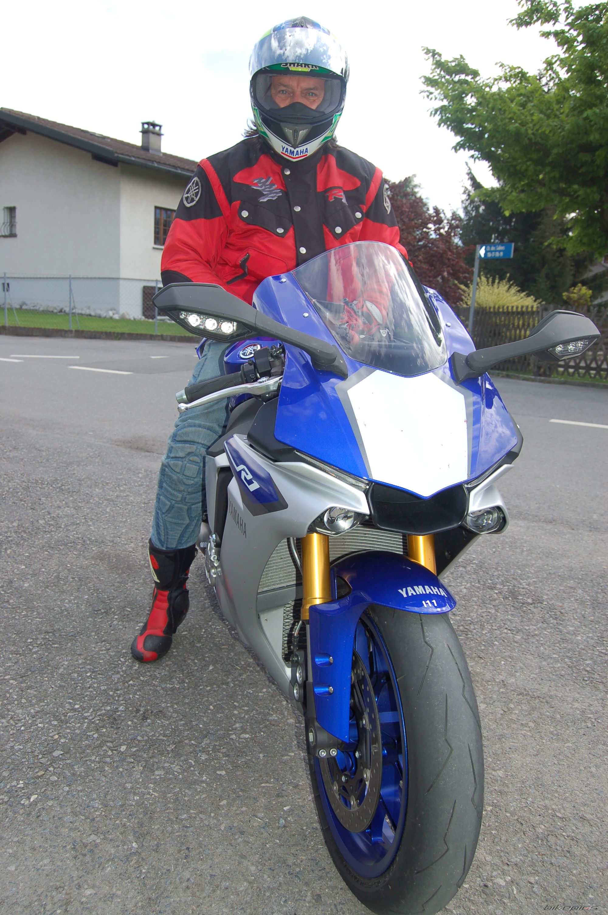 2015 YAMAHA YZF R1 | Picture 2739046 motorcycle photo