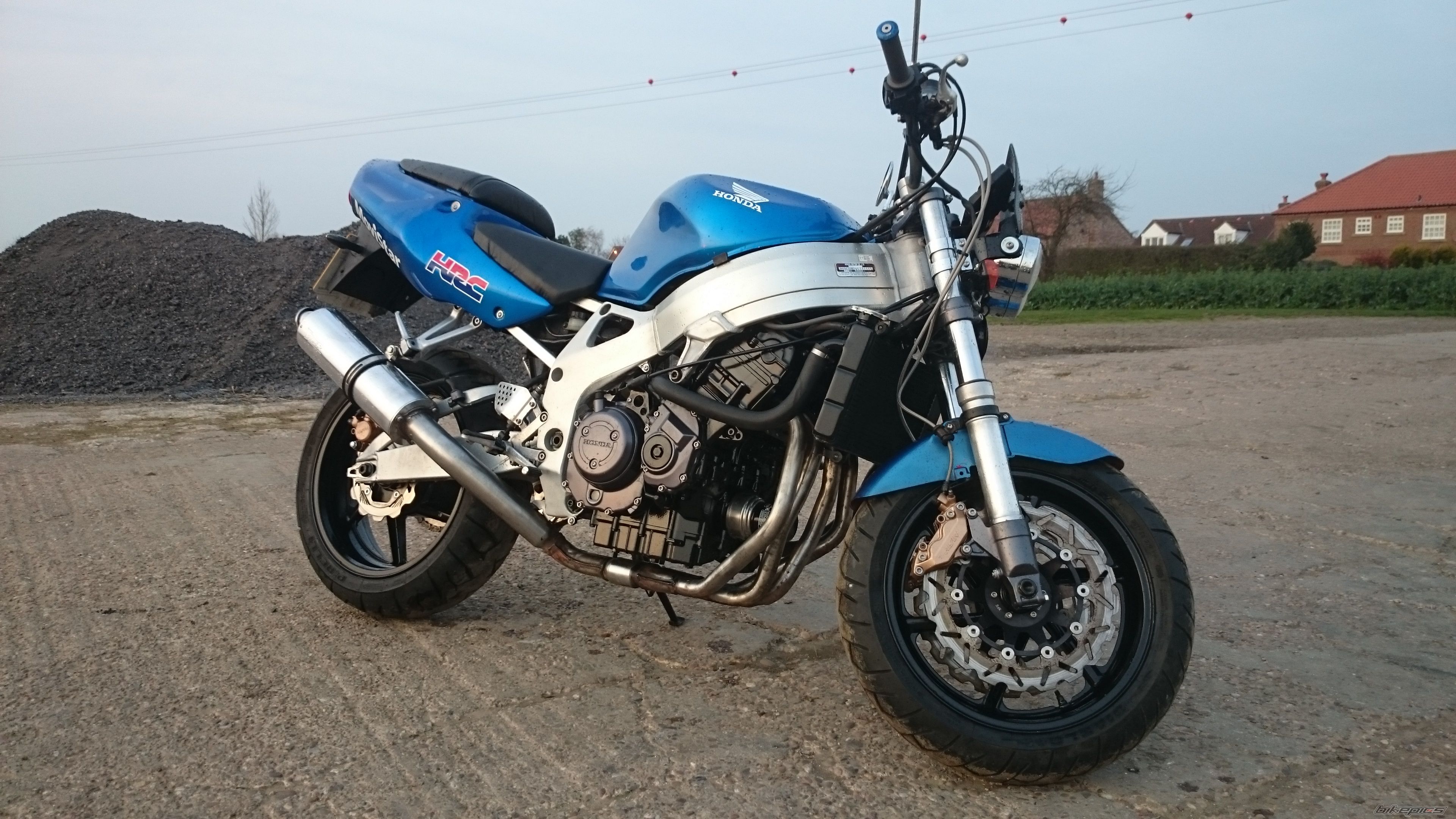 2000 HONDA CBR 900RR FIREBLADE | Picture 2739182 motorcycle photo