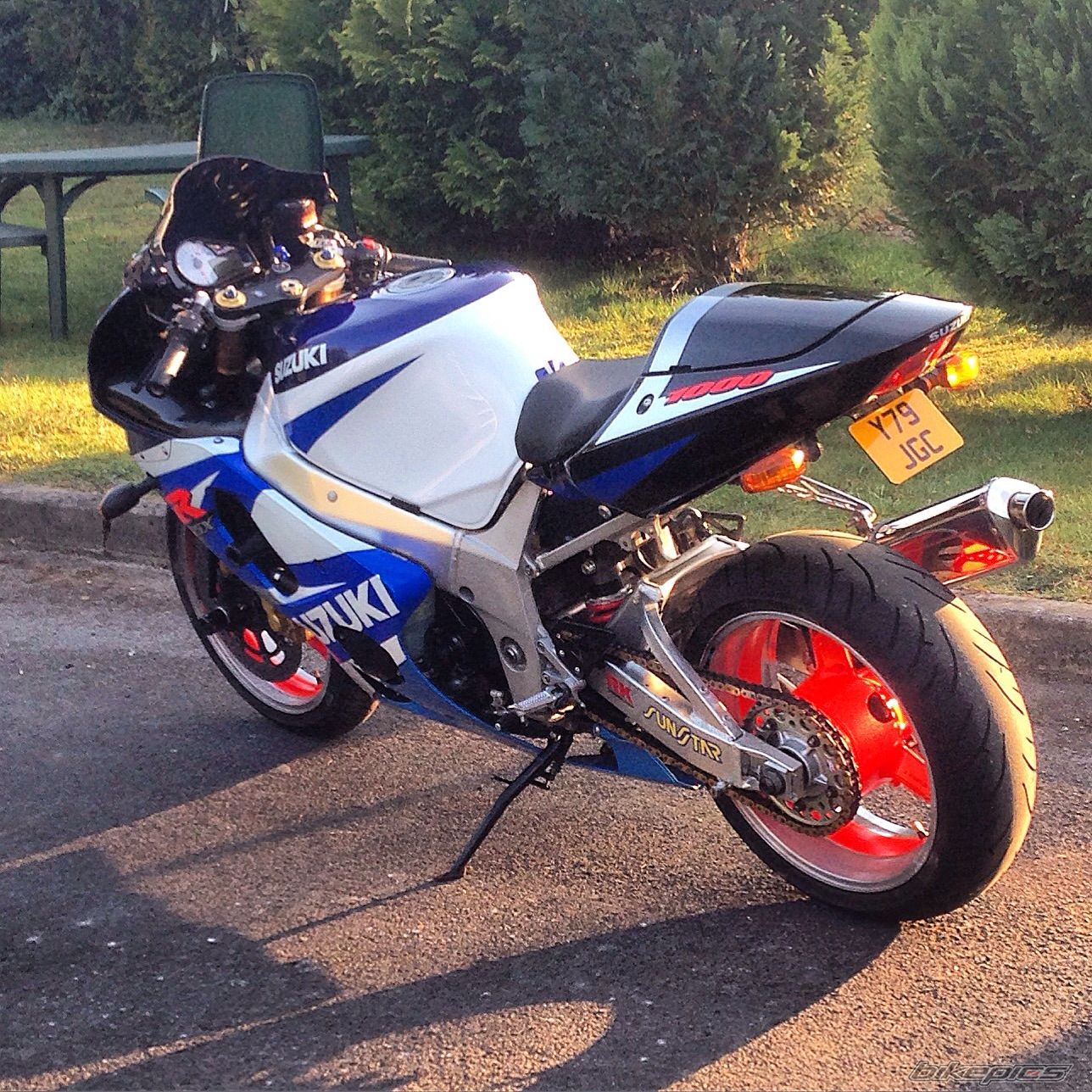 2001 SUZUKI GSX R 1000 | Picture 2739255 motorcycle photo