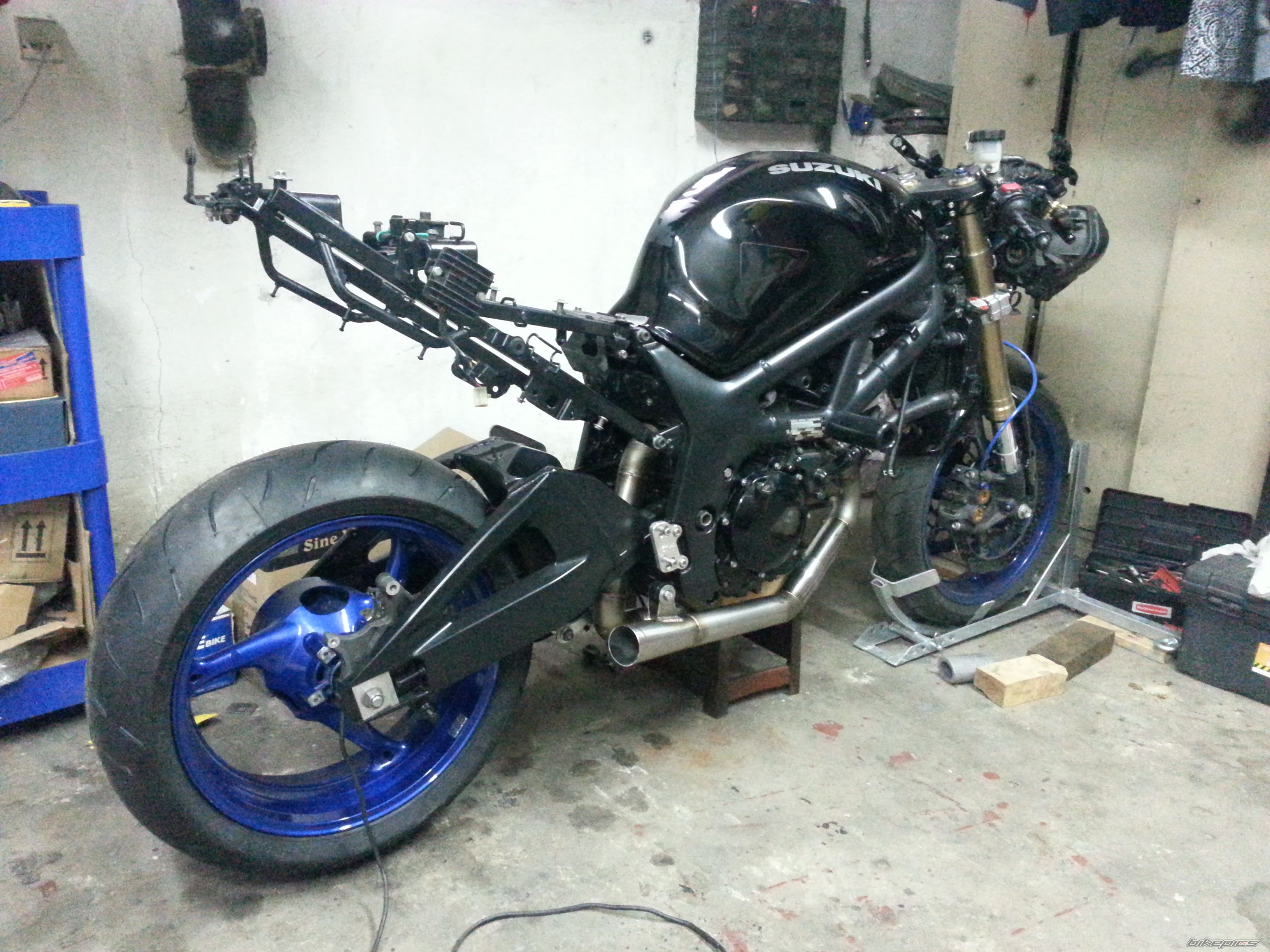 2000 SUZUKI SV 650S | Picture 2739451 motorcycle photo